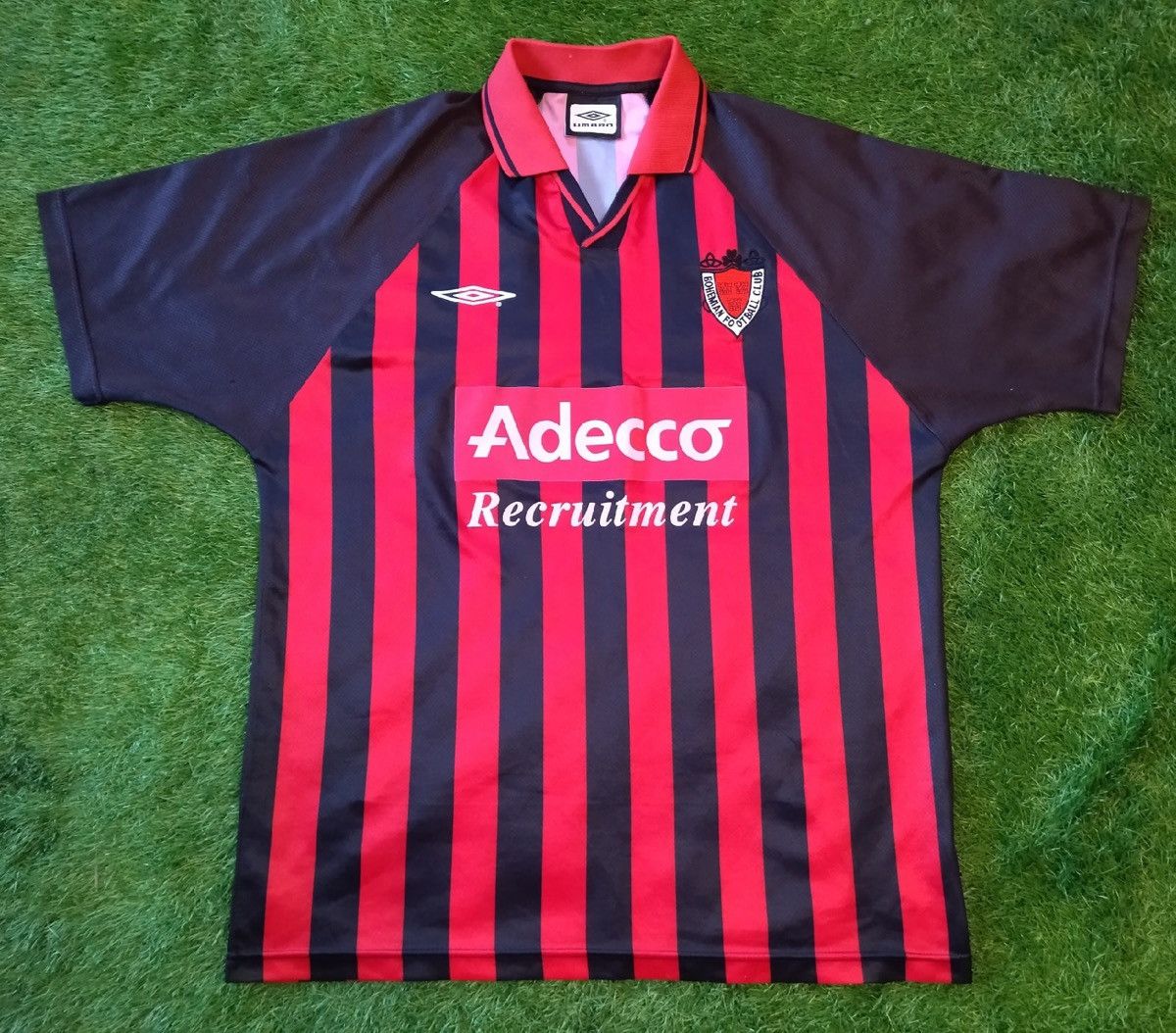 Umbro Bohemian Dublin 2001/2002 Umbro football shirt jersey Size US L / EU 52-54 / 3 - 1 Thumbnail