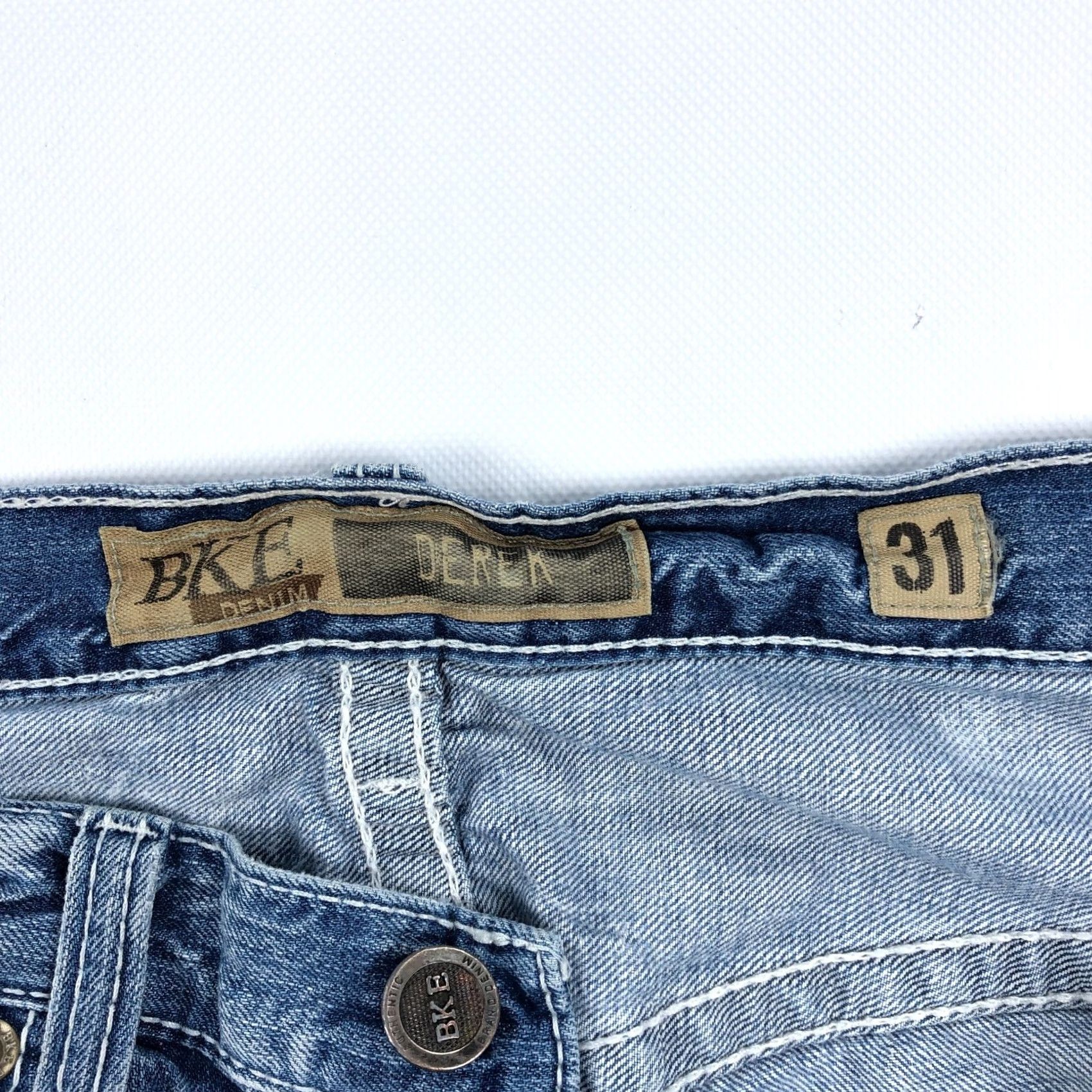 Vintage BKE Derek Jeans Mens 31 Blue Distressed 31x27 Cutoff Buckle Buckle Bke Jeans Denim Cowboy Style Distressed | Mens | Regular Fit | 27 Inseam Size US 31 - 7 Thumbnail