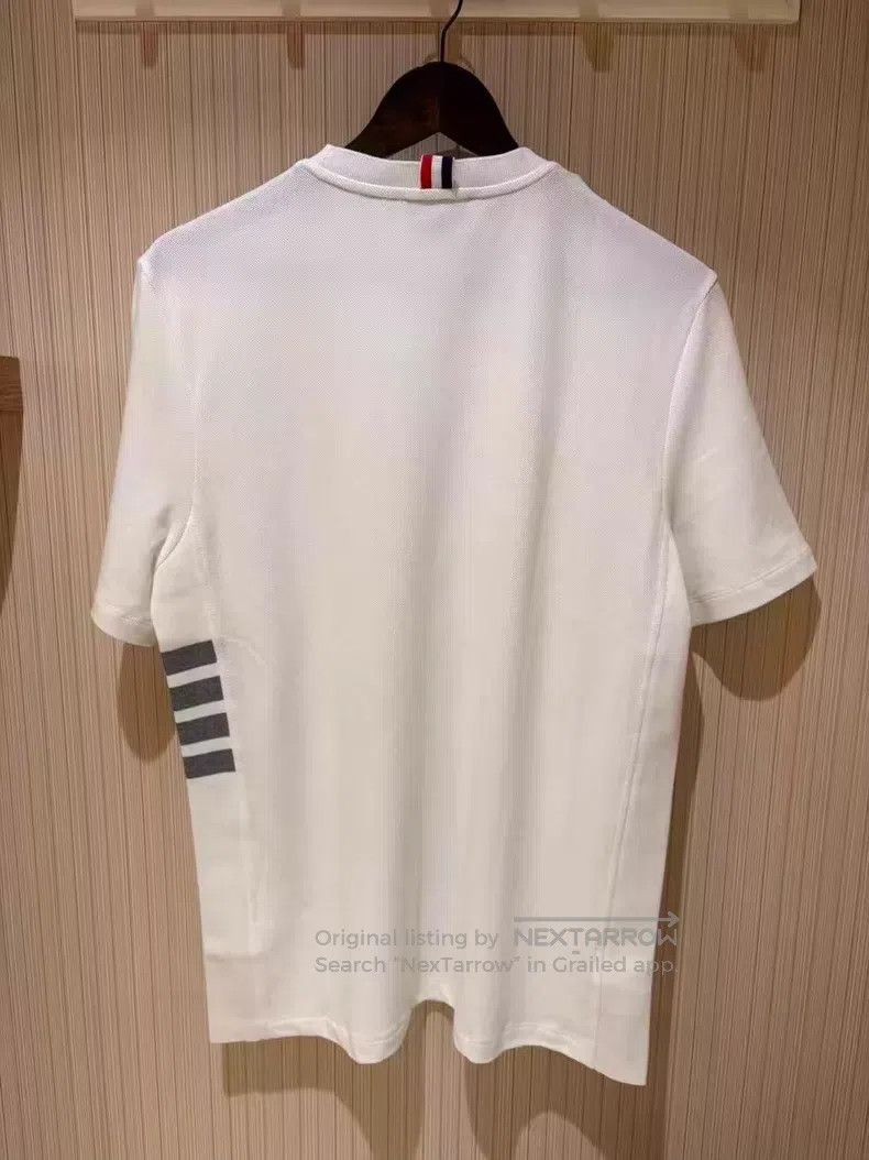 Thom Browne Thom Browne White short-sleeve T-shirt with four stripes Size US L / EU 52-54 / 3 - 6 Thumbnail