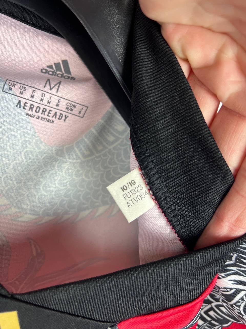 Adidas Manchester United Adidas New Year Dragon 2019 jersey size M Size US M / EU 48-50 / 2 - 5 Thumbnail