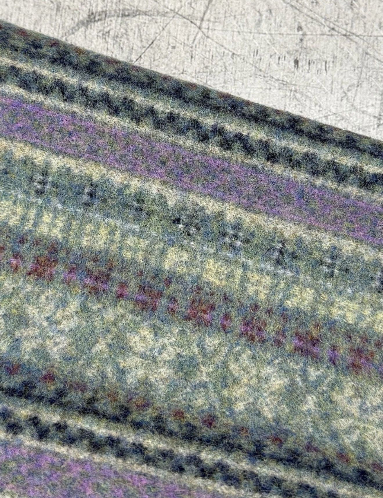 Barbour Barbour 100% Lambs wool Fair Isle Scarf Gray Purple Fringe Size ONE SIZE - 9 Thumbnail
