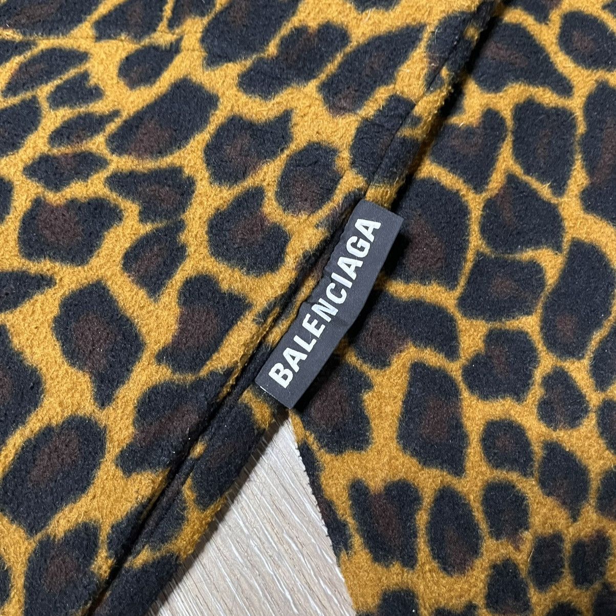 Balenciaga oversized balenciaga leopard print jacket Size US XS / EU 42 / 0 - 3 Thumbnail