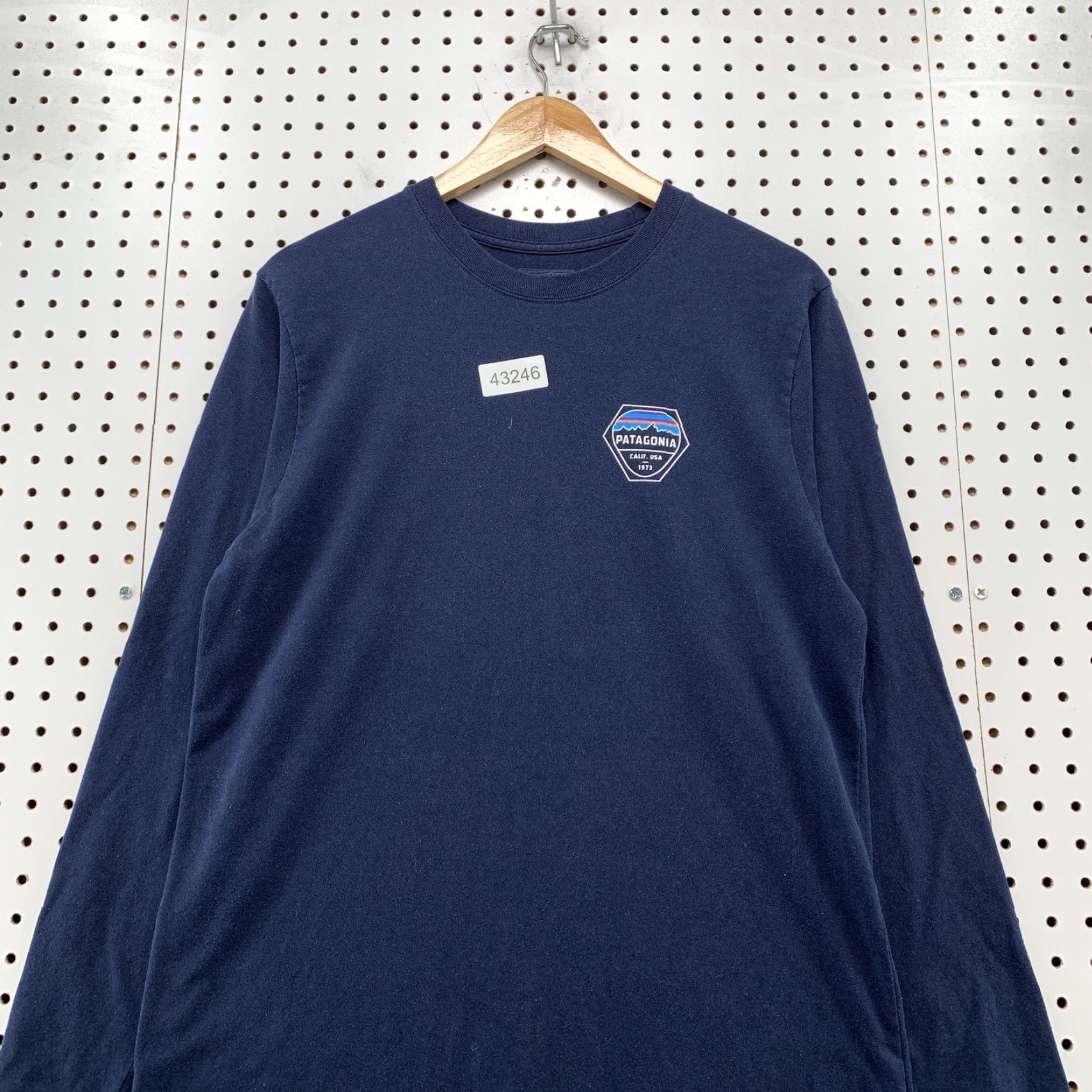 Patagonia Patagonia Long Sleeve Shirt Mens Medium Outdoor Cotton Logo Size US M / EU 48-50 / 2 - 3 Thumbnail