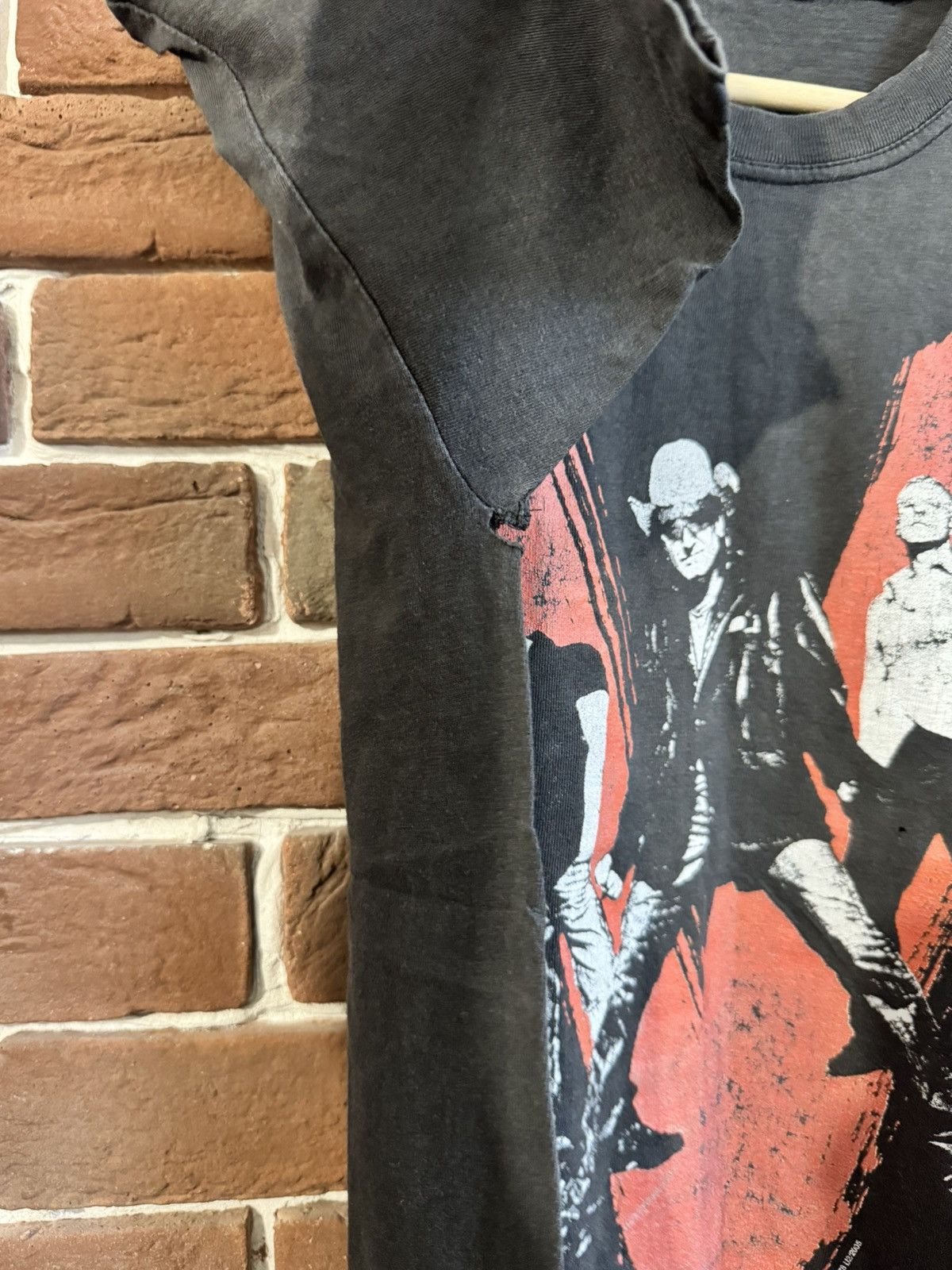 Band Tees VINTAGE Rare 00s U2 new wave Tour Photo Band Tee Size US M / EU 48-50 / 2 - 4 Thumbnail