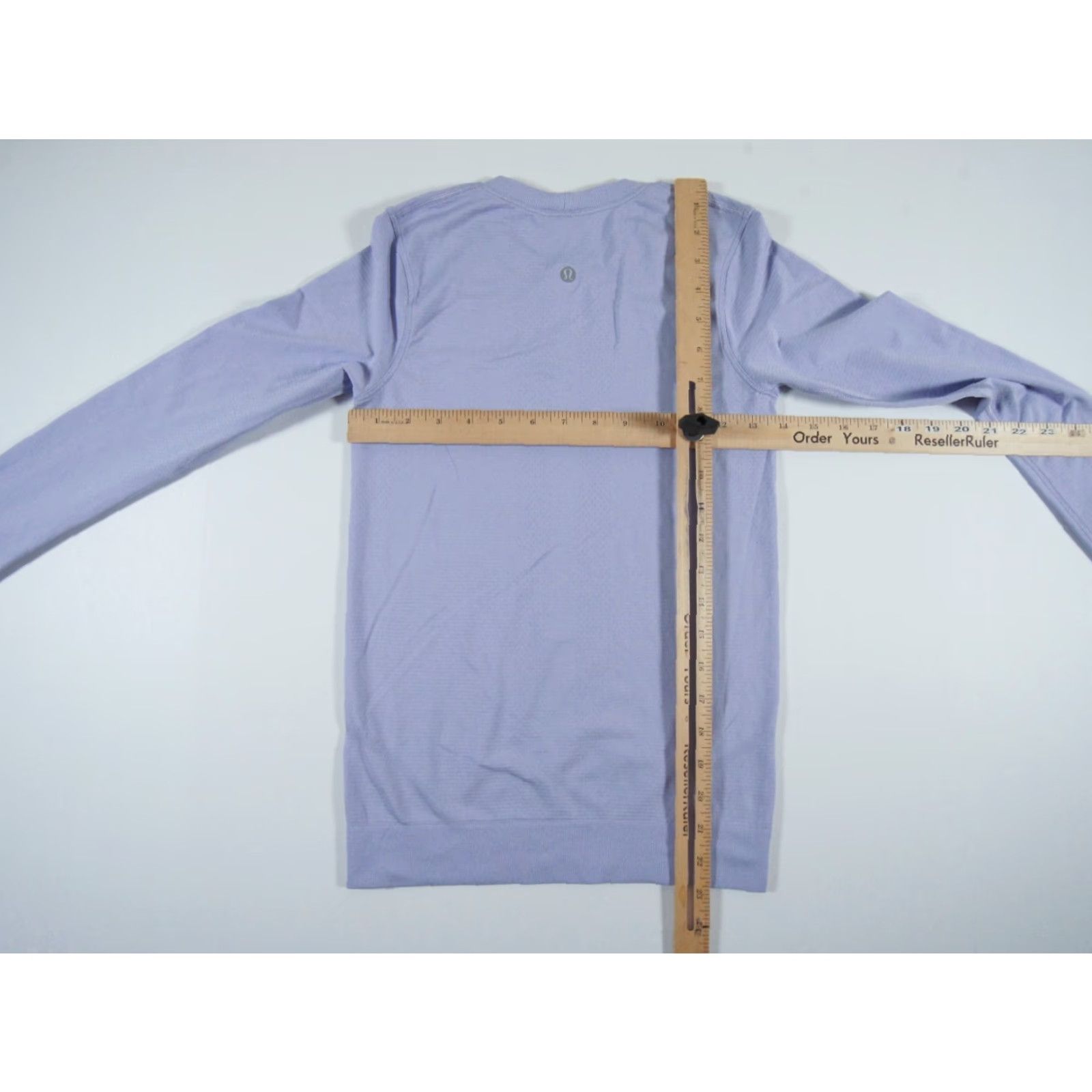 Lululemon VINTAGE Lululemon Women's Long Sleeve Activewear Shirt Size 2 Purple Crew Neck Workout Casual Ladies Size XS / US 0-2 / IT 36-38 - 7 Thumbnail