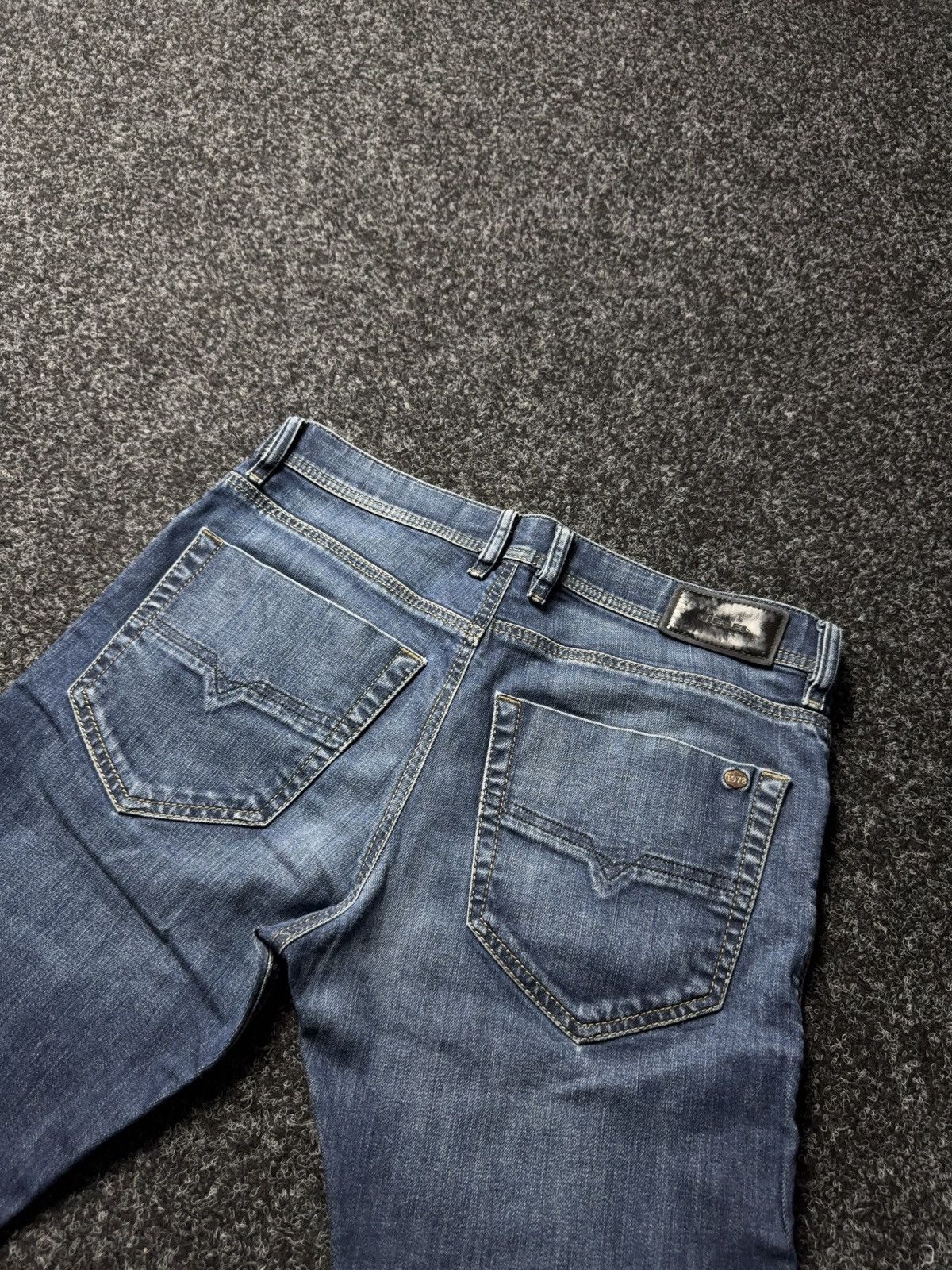 Diesel Luxury 00s Diesel Tepphar Slim Tapered Jeans Rock Y2K Denim Size US 30 / EU 46 - 18 Thumbnail