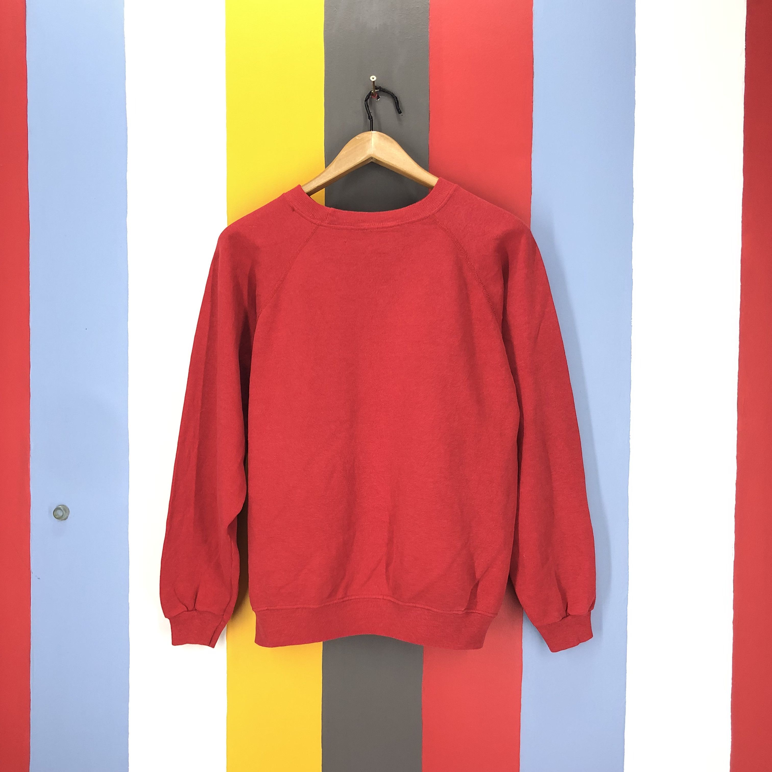 Hanes 80s Vintage UTICA CLUB NY Crew Neck Sweatshirt #1681/05 Size US M / EU 48-50 / 2 - 6 Thumbnail