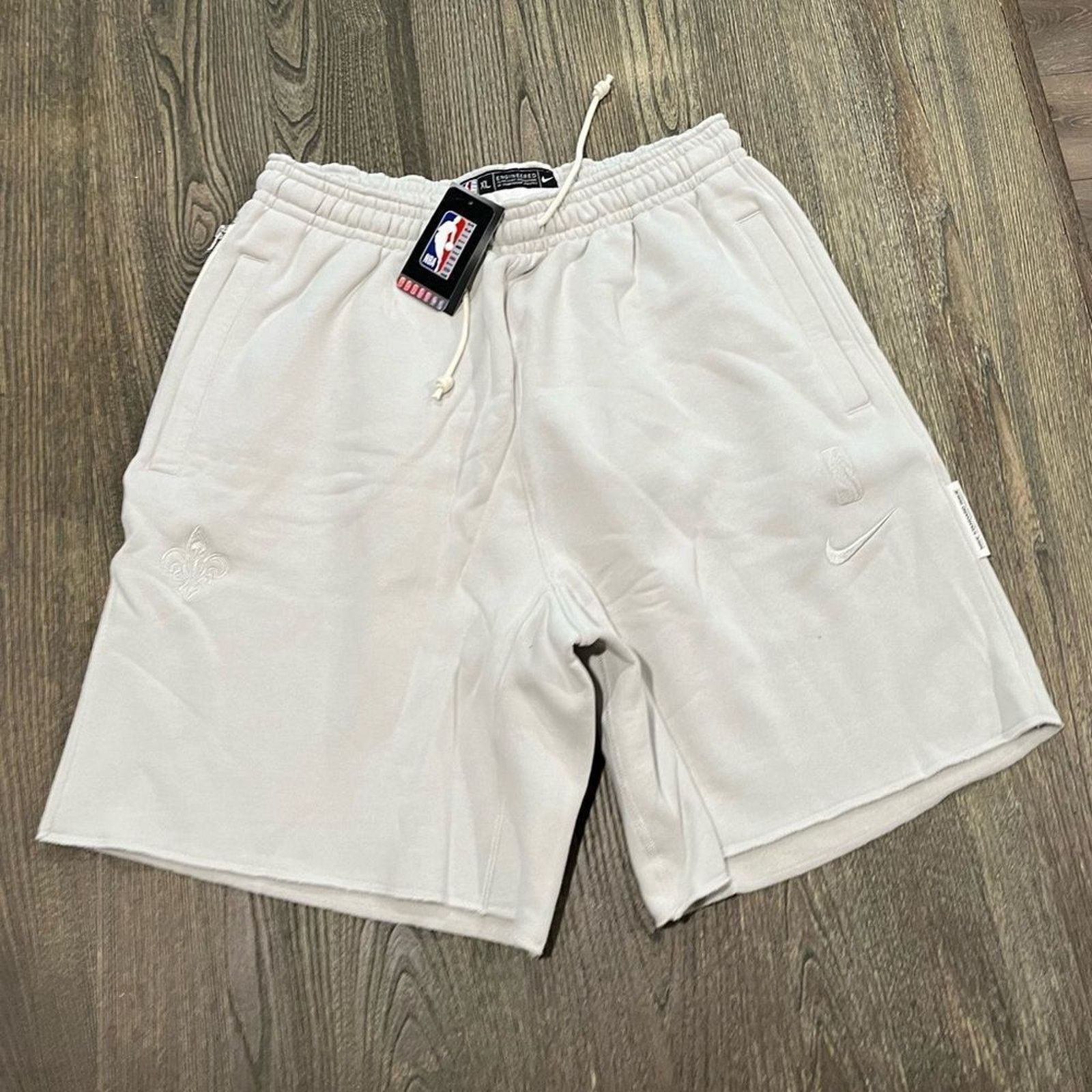 Nike NWT Nike Mens Dri-Fit NBA New Orleans Pelicans Shorts XL Size US 31 - 1 Thumbnail