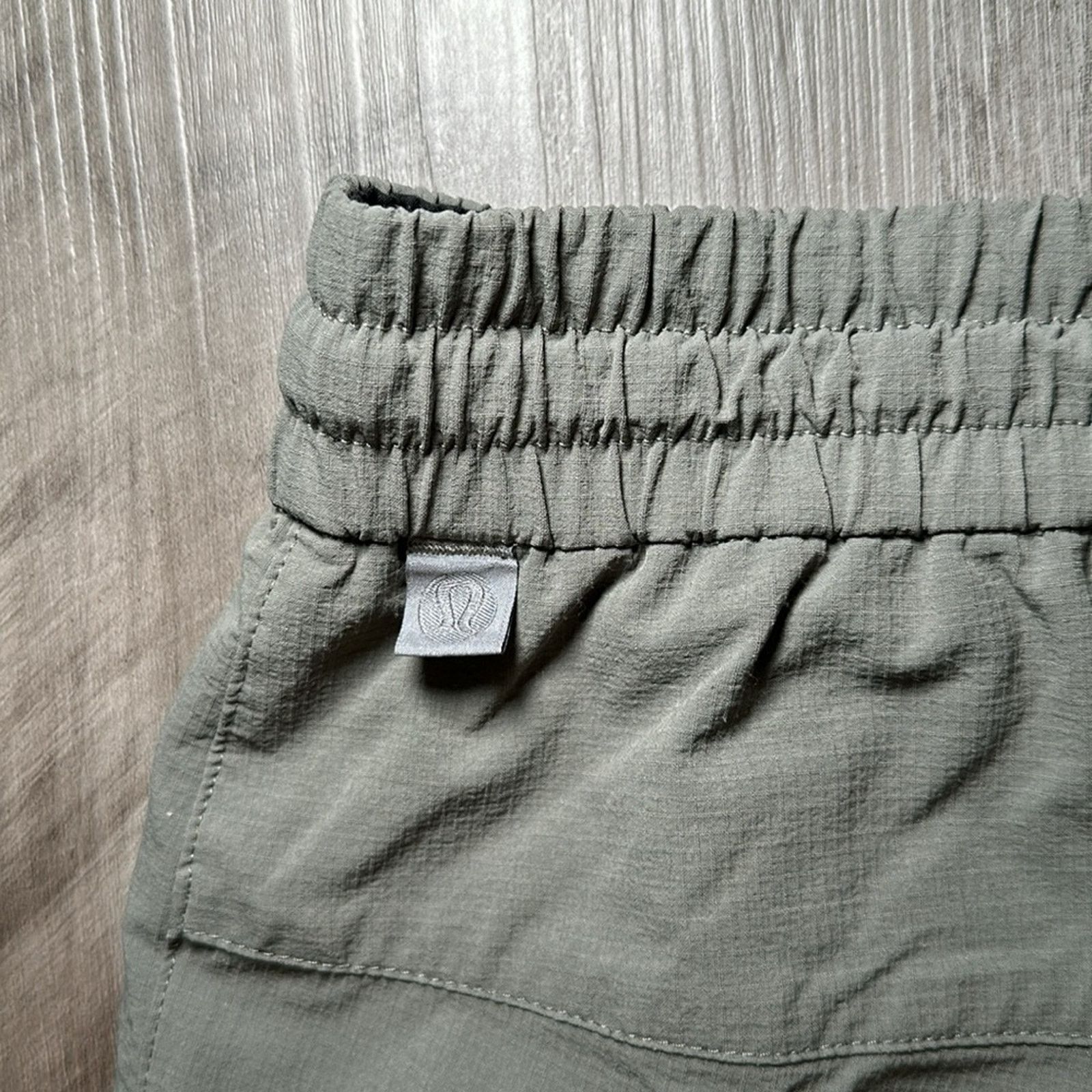 Lululemon Lululemon Bowline 8” Shorts - Medium Size US 32 / EU 48 - 4 Thumbnail