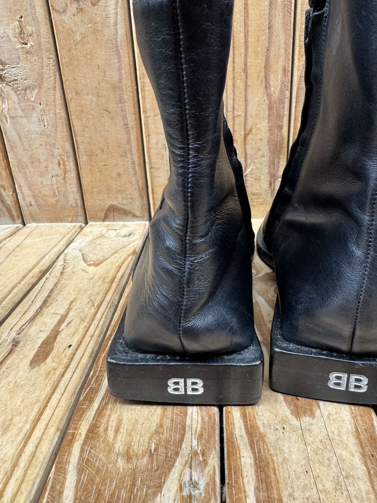 Balenciaga Balenciaga BB Back Rim Women’s black leather boots EUR 35 Size US 5 / IT 35 - 9 Thumbnail