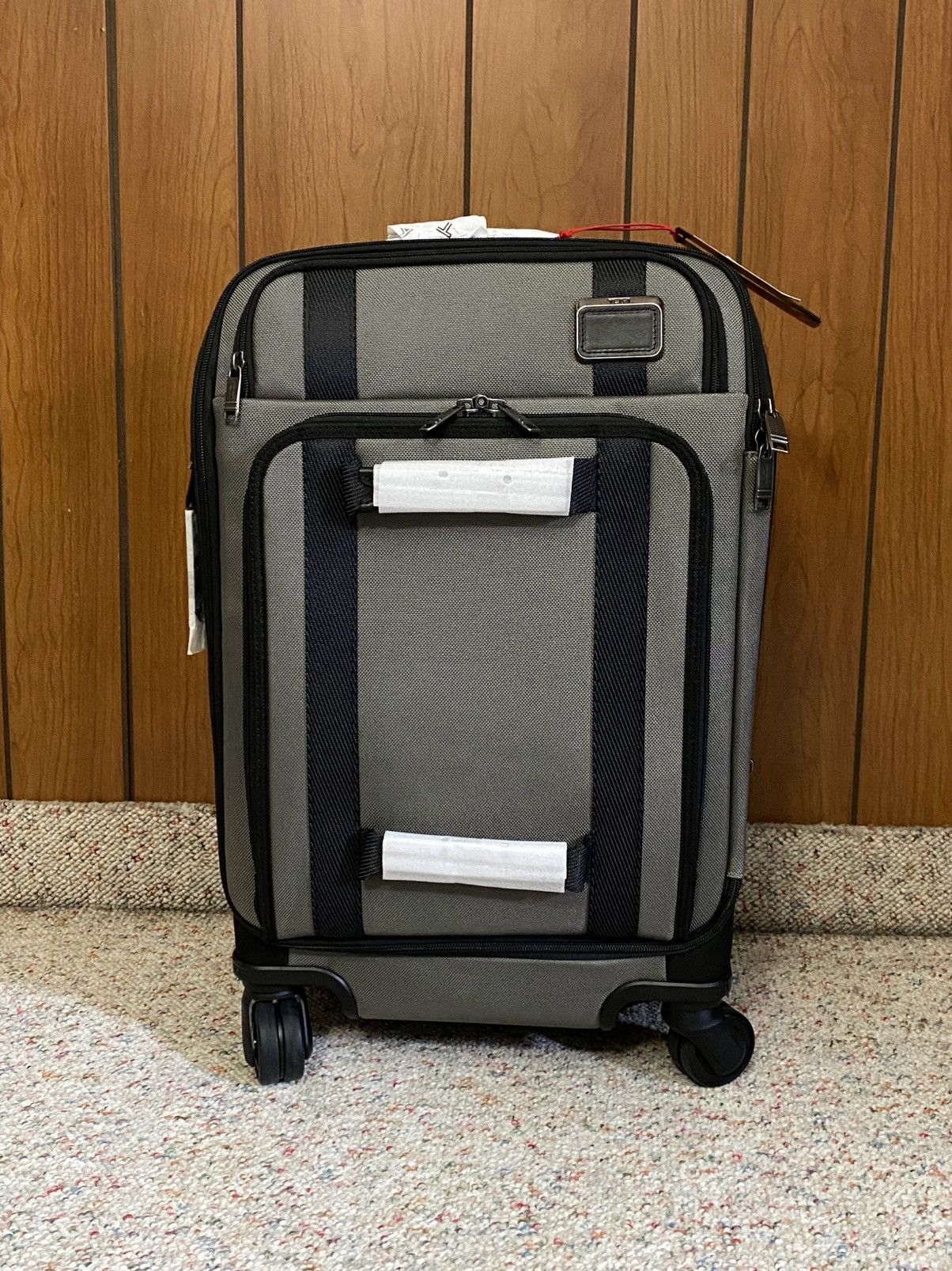 Tumi TUMI Merge International Front Lid Four-Wheel Carry-On Size ONE SIZE - 1 Thumbnail