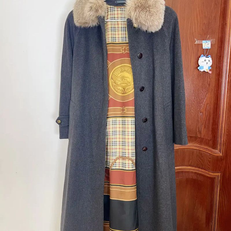 Burberry Burberry Women's Gray Wool Coat with Fur Size M / US 6-8 / IT 42-44 - 1 Thumbnail