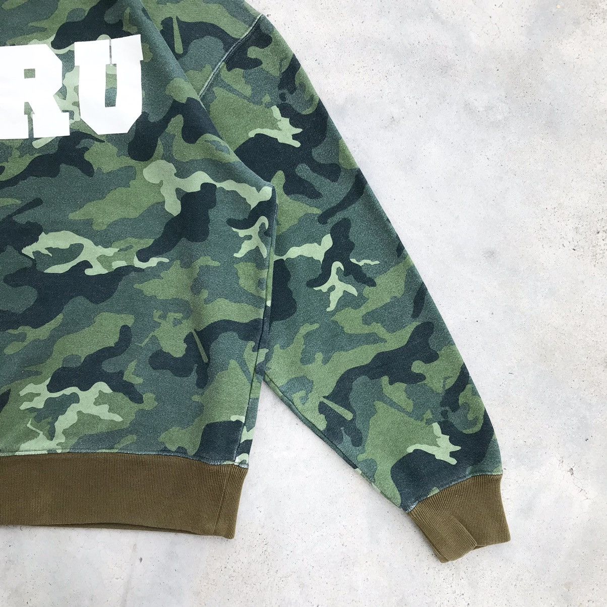 Hiroshi Fujiwara 2000's Santastic ! " APE SARU " Camouflage Crewneck Size US M / EU 48-50 / 2 - 6 Thumbnail