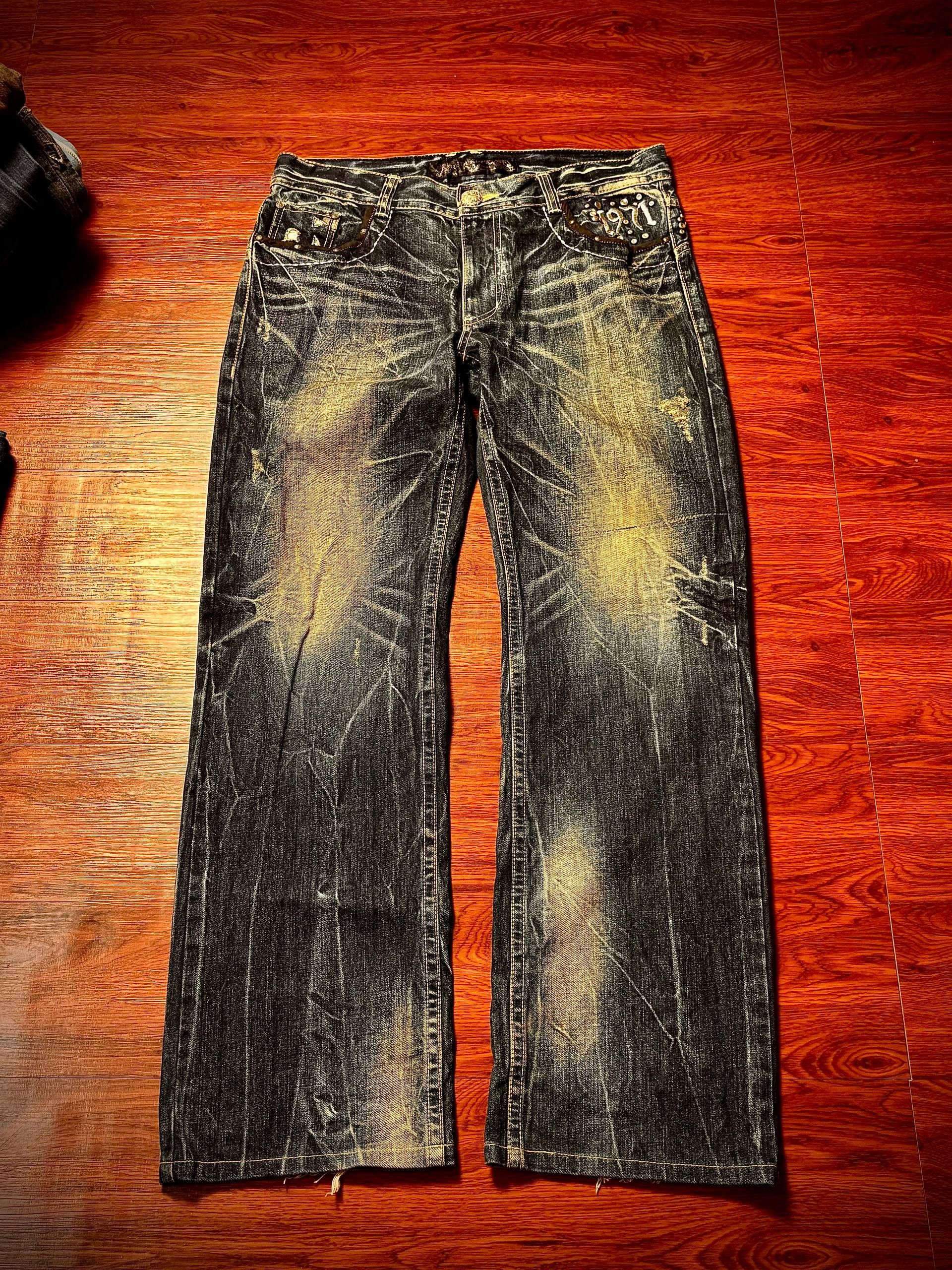 If Six Was Nine Vintage 00s Red Pepper Heavy Distressed Studded Fade Pants Size 35" - 2 Thumbnail