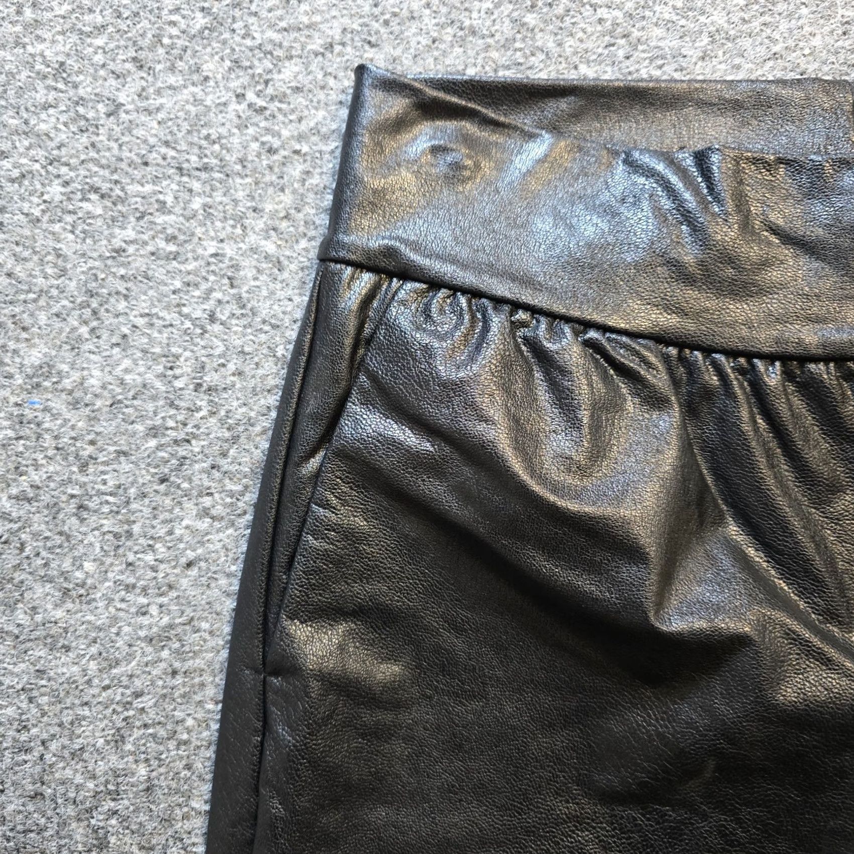Commando Commando Pants Womens XS Black Vegan Leather Joggers Stretch Capsule Casual Skinny Inseam 29 in Size 26" / US 2 / IT 38 - 3 Thumbnail