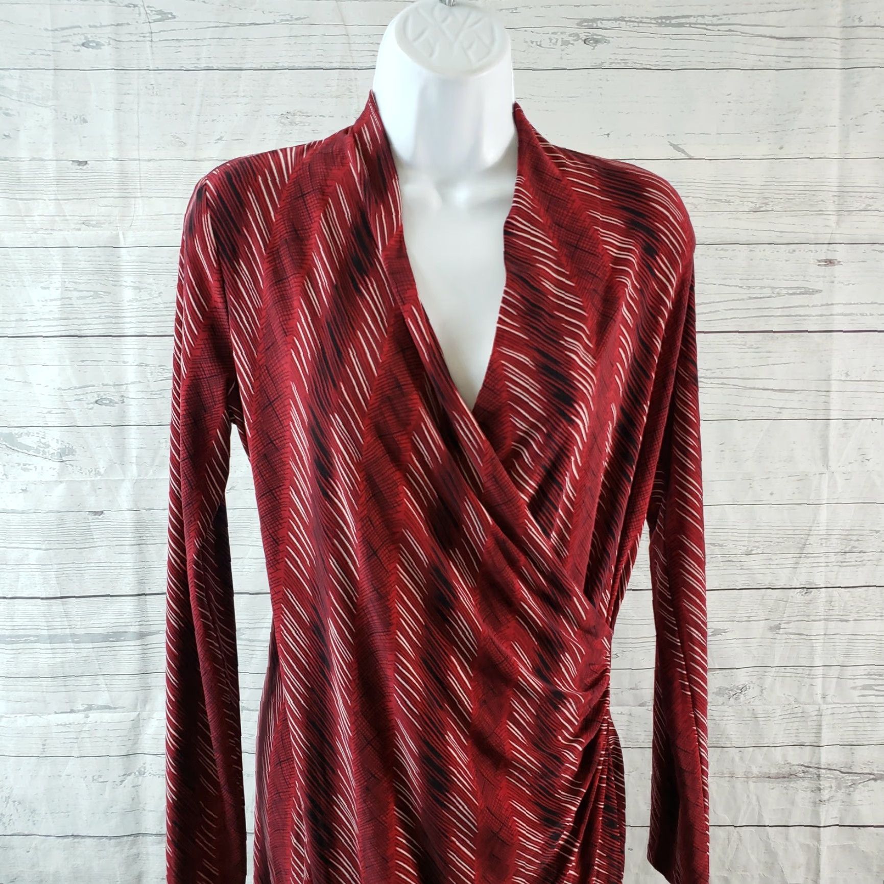 Norma Kamali Norma Kamali Womens Wrap Dress Sz M Red Black Long Sleeve V-Neck Pullover Knee Length Vintage No Size M / US 6-8 / IT 42-44 - 2 Thumbnail