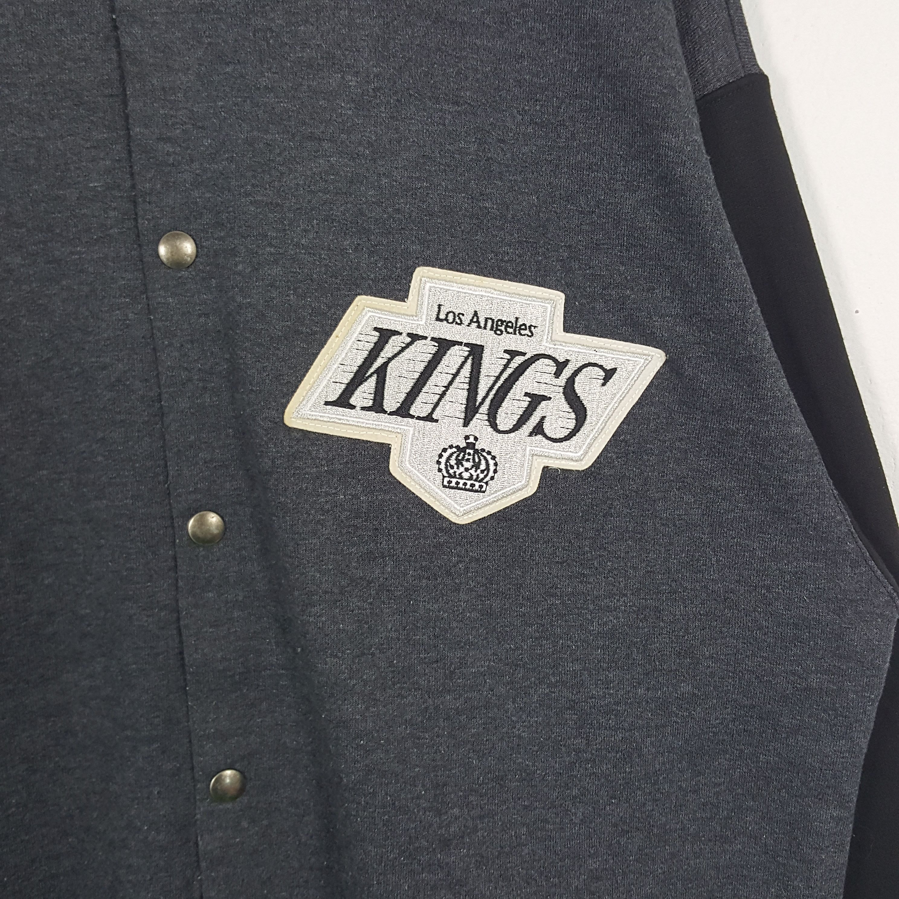 NHL × Vintage Vintage Los Angeles King American Hockey Varsity Sweatshirt Size US XL / EU 56 / 4 - 4 Thumbnail