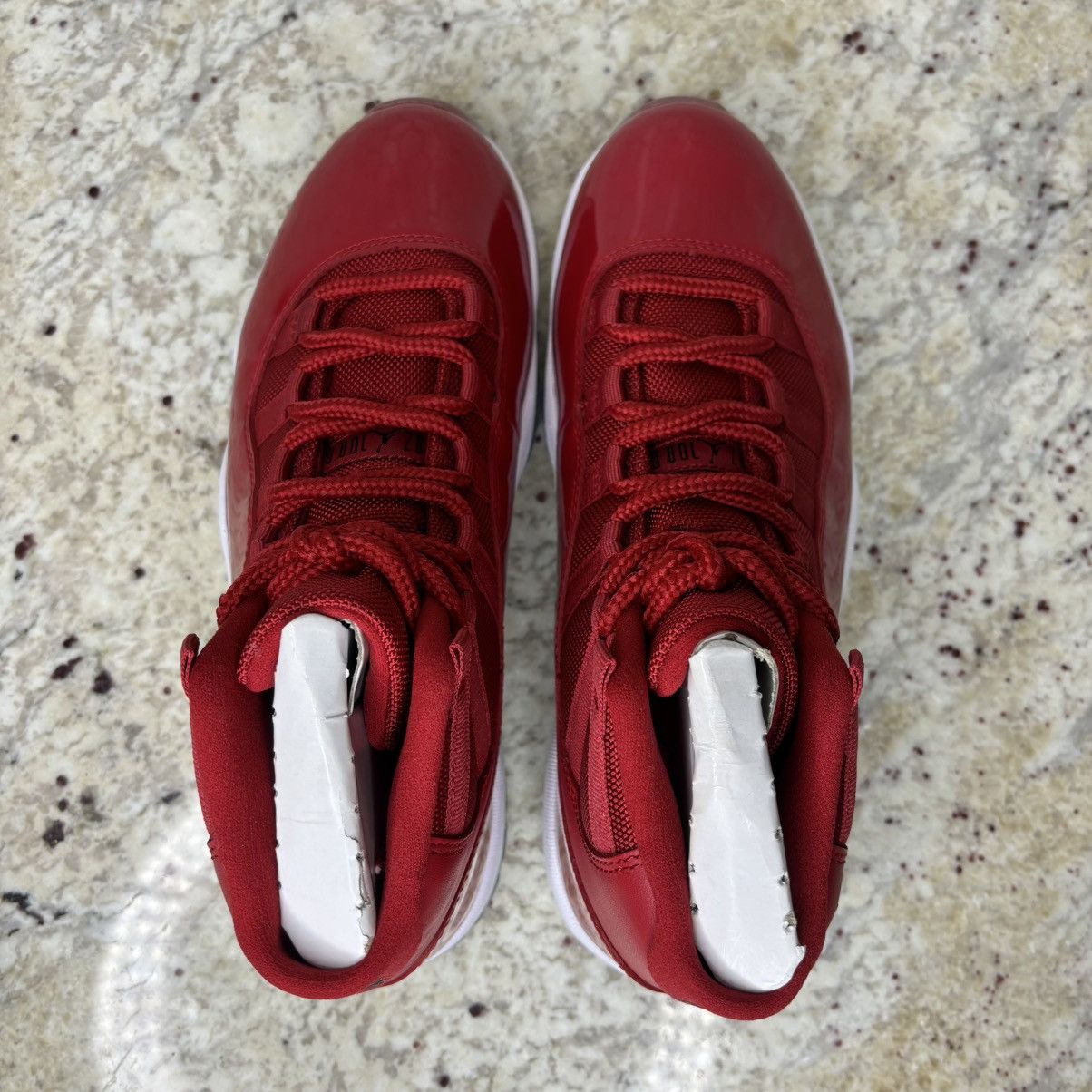 Jordan Brand Size 8-Jordan 11 Retro Win Like 96 BRAND NEW W/O BOX Size US 8 / EU 41 - 4 Thumbnail