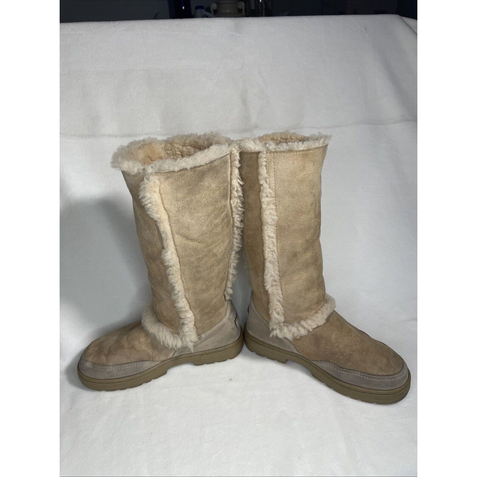 Ugg Ugg Sunburst II Tall 5235 Chestnut Suede Sherpa lining W- 6 Size US 6 / IT 36 - 1 Thumbnail