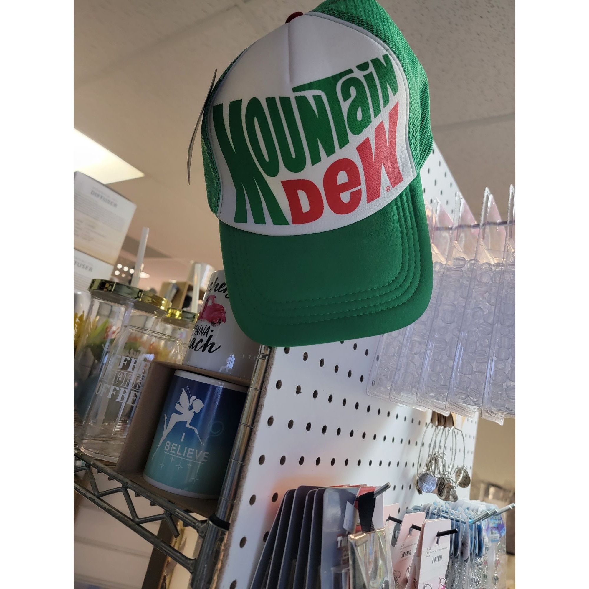 Mountain Dew Mountain Dew Trucker Hat Snapback Cap Green/Red Mens Size ONE SIZE - 1 Preview