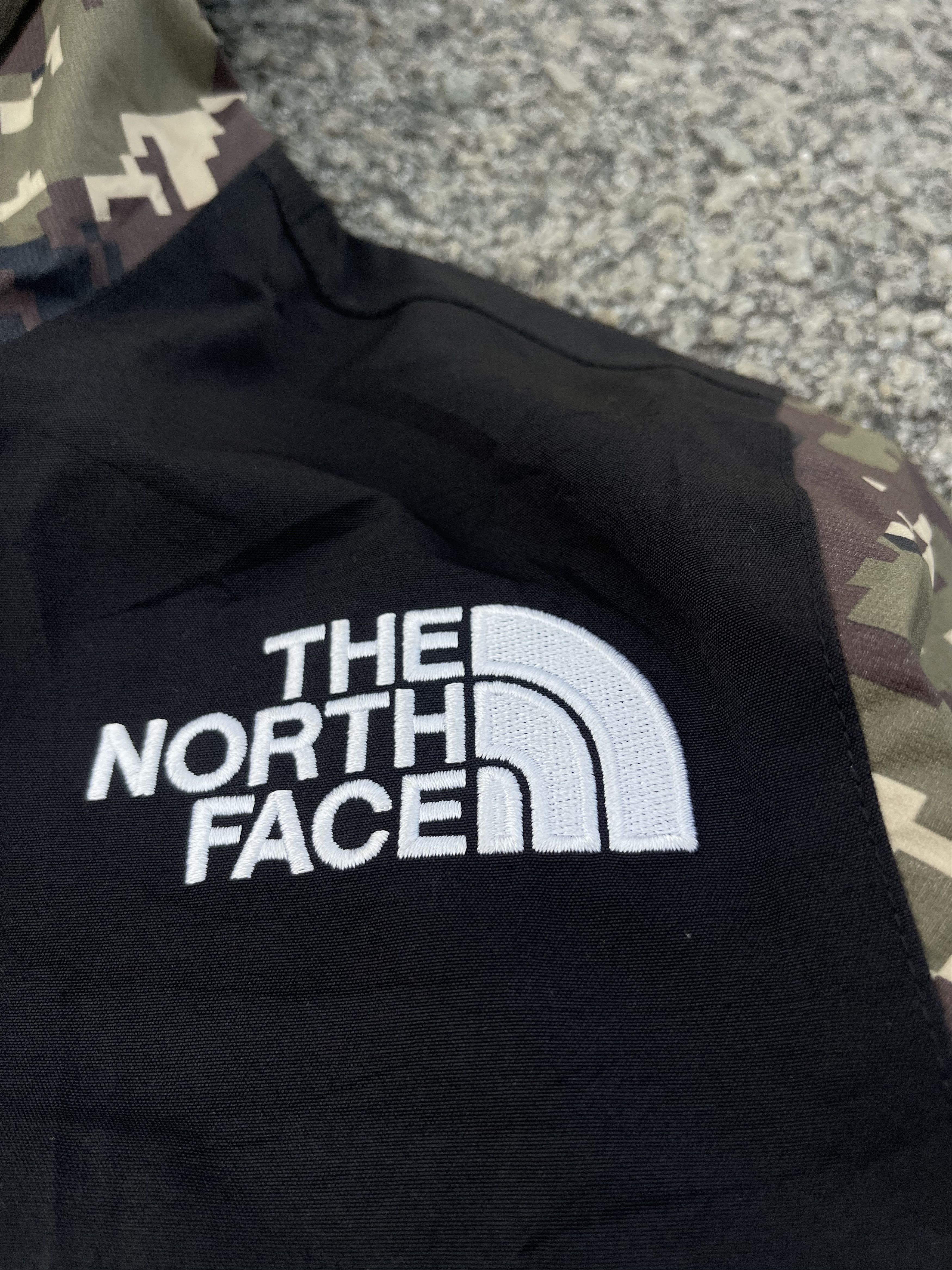 The North Face TNF Digital Camouflage Windbreaker Balaclava Size US S / EU 44-46 / 1 - 4 Thumbnail