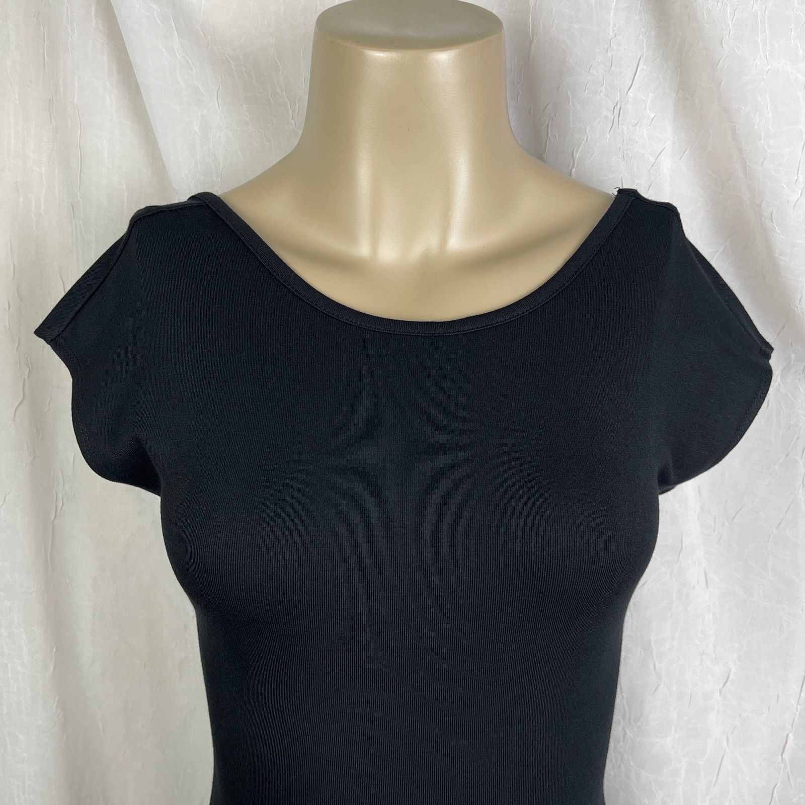 Forever 21 Forever 21 Low Scoop Back Short Sleeve Bodysuit Black NWT XS Size XS / US 0-2 / IT 36-38 - 3 Thumbnail