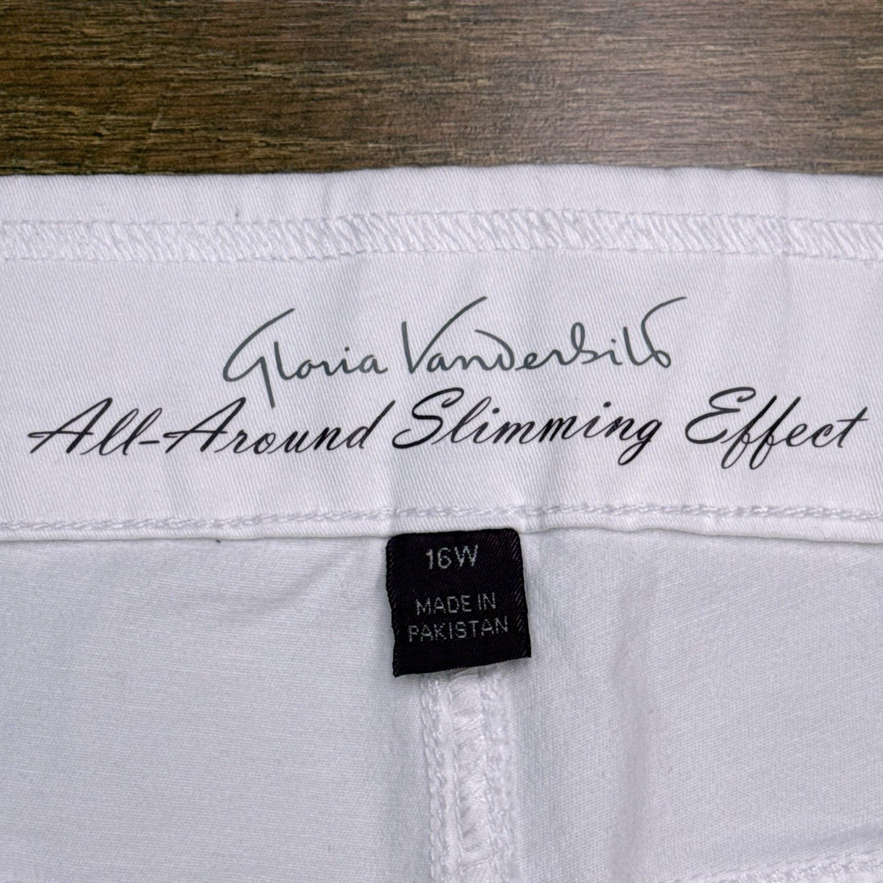 Gloria Vanderbilt Gloria Vanderbilt Pants 16W White Denim Straight Pull On High Rise Chino Stretch Womens Plus Regular Mid Rise 30in Inseam Trousers Size 38" / US 16 / IT 52 - 6 Thumbnail