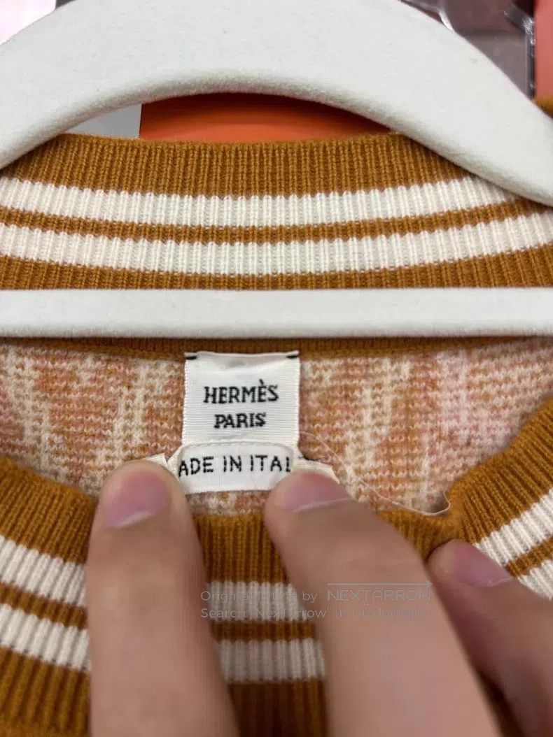 Hermes Hermes Brown Dot Lock扣Embroidered Wool Round Neck Long Sle Size S / US 4 / IT 40 - 3 Thumbnail