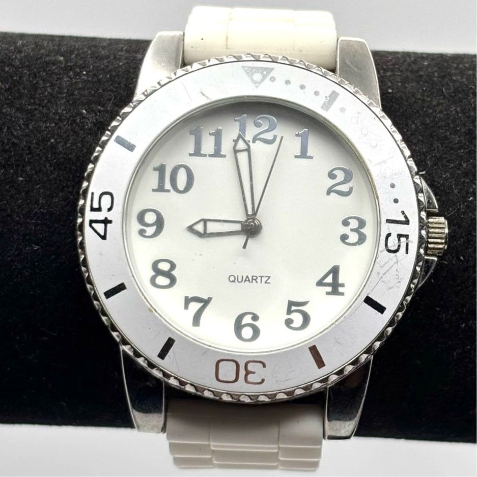 Other Retro White Men's Watch Size ONE SIZE - 1 Thumbnail