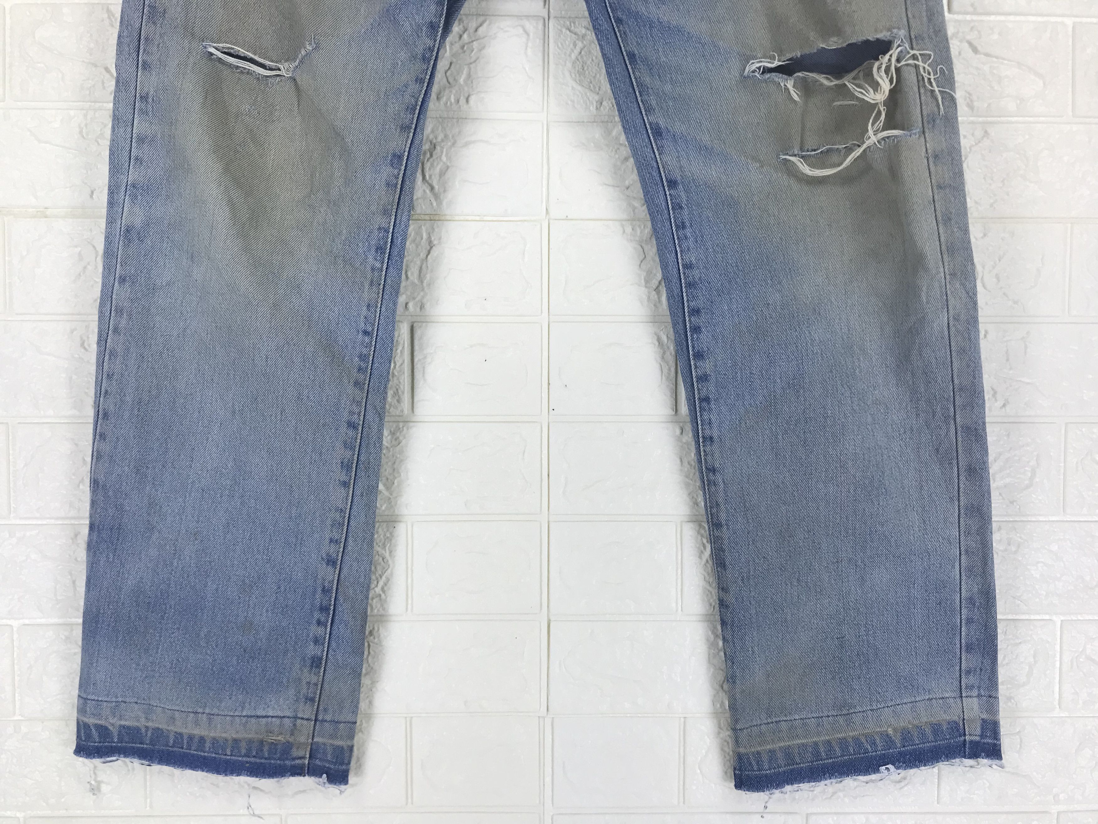 Vintage Vintage Bobson Light Wash Distressed Jeans Size US 34 / EU 50 - 4 Thumbnail