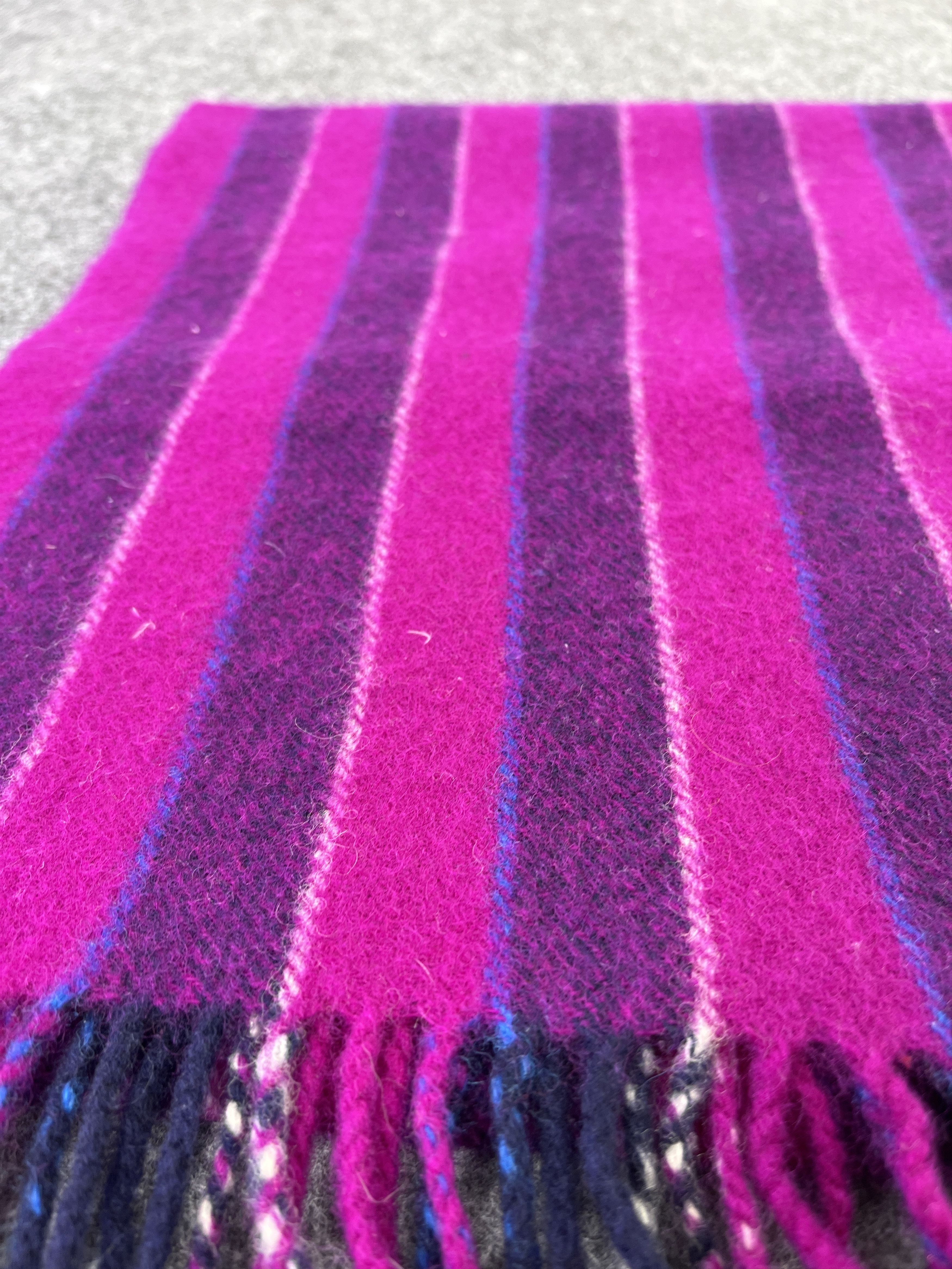 Johnstons Of Elgin × Vintage JOHNSTONS OF ELGIN WOOL SCARVES / MUFFLER T230 Size ONE SIZE - 7 Thumbnail