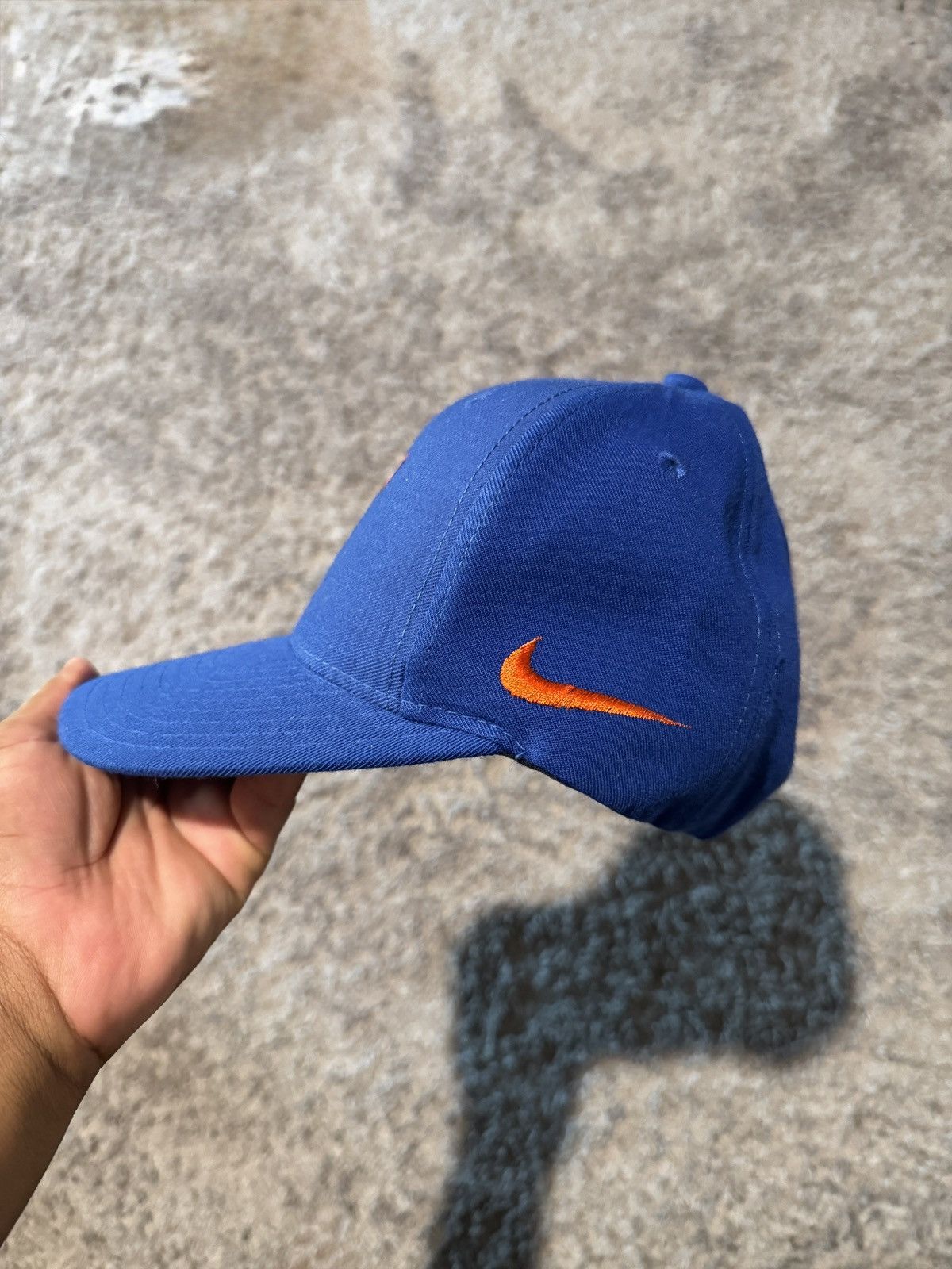Nike Kinda like a Florida gators type hat Size ONE SIZE - 2 Thumbnail