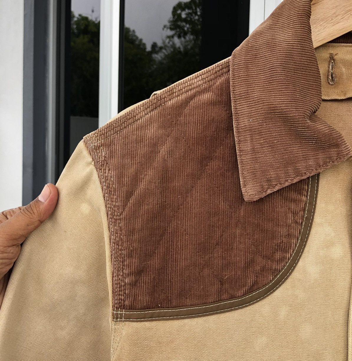 Carhartt VTG THRASHED Carhartt Canvas Hunting Jacket Pouch Corduroy Size US M / EU 48-50 / 2 - 7 Thumbnail