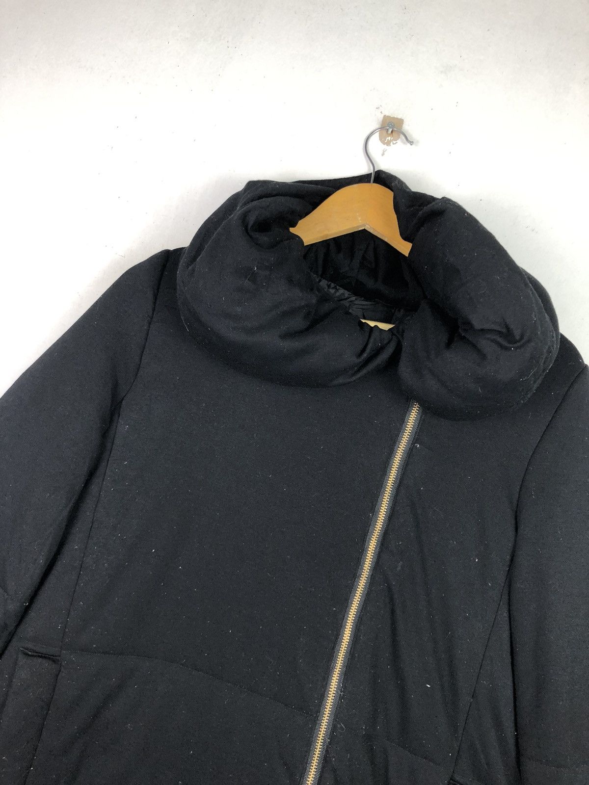 Gu Cross Zipper Long Jacket