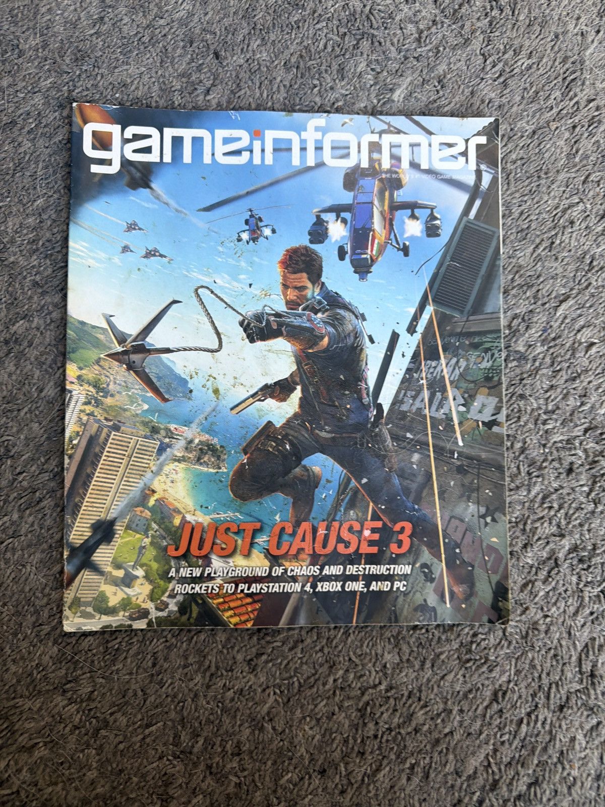 Hypebeast 2014 Game Informer Volume XXIV Number 12 Issue 260 Size ONE SIZE - 1 Thumbnail