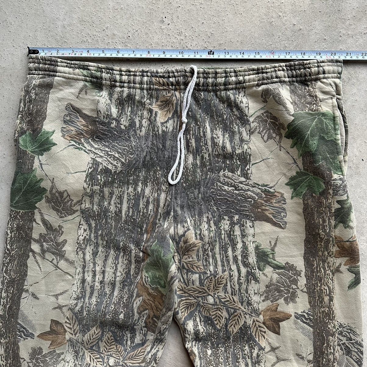 Realtree (Freesize) Crazy Vintage Y2K Faded Camo Baggy Sweatpants Size US 40 / EU 56 - 6 Thumbnail