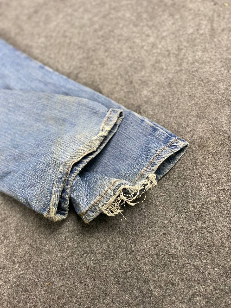 Levi's vintage levis 505 straight leg distressed denim Size US 31 - 8 Thumbnail
