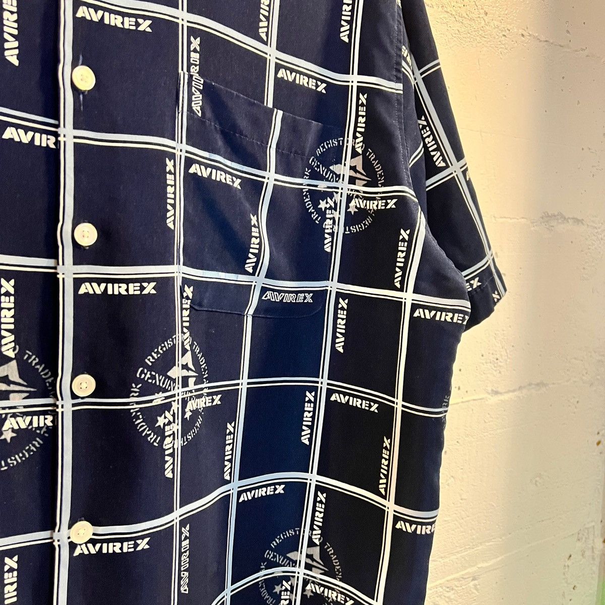 Avirex Vintage Avirex All Over Print Loop Collar Shirt - Size Large Size US L / EU 52-54 / 3 - 5 Thumbnail
