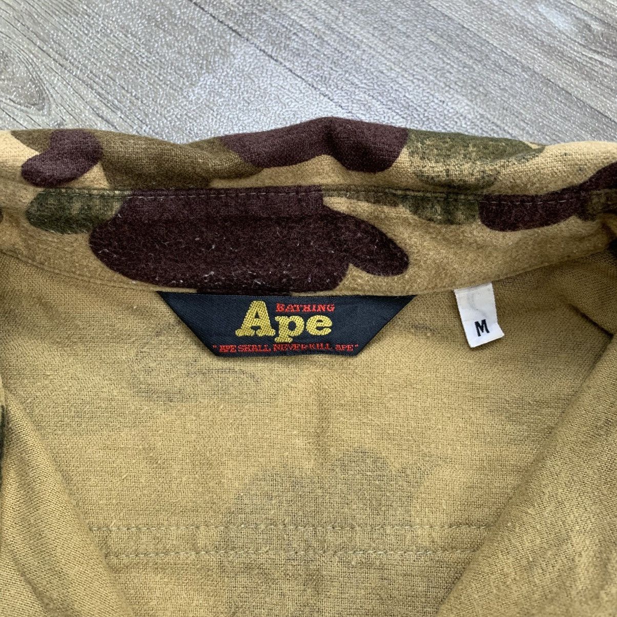 Bape × Vintage Vintage A Bathing Ape Iconic Camouflage Flanel Shirt Size US M / EU 48-50 / 2 - 5 Thumbnail