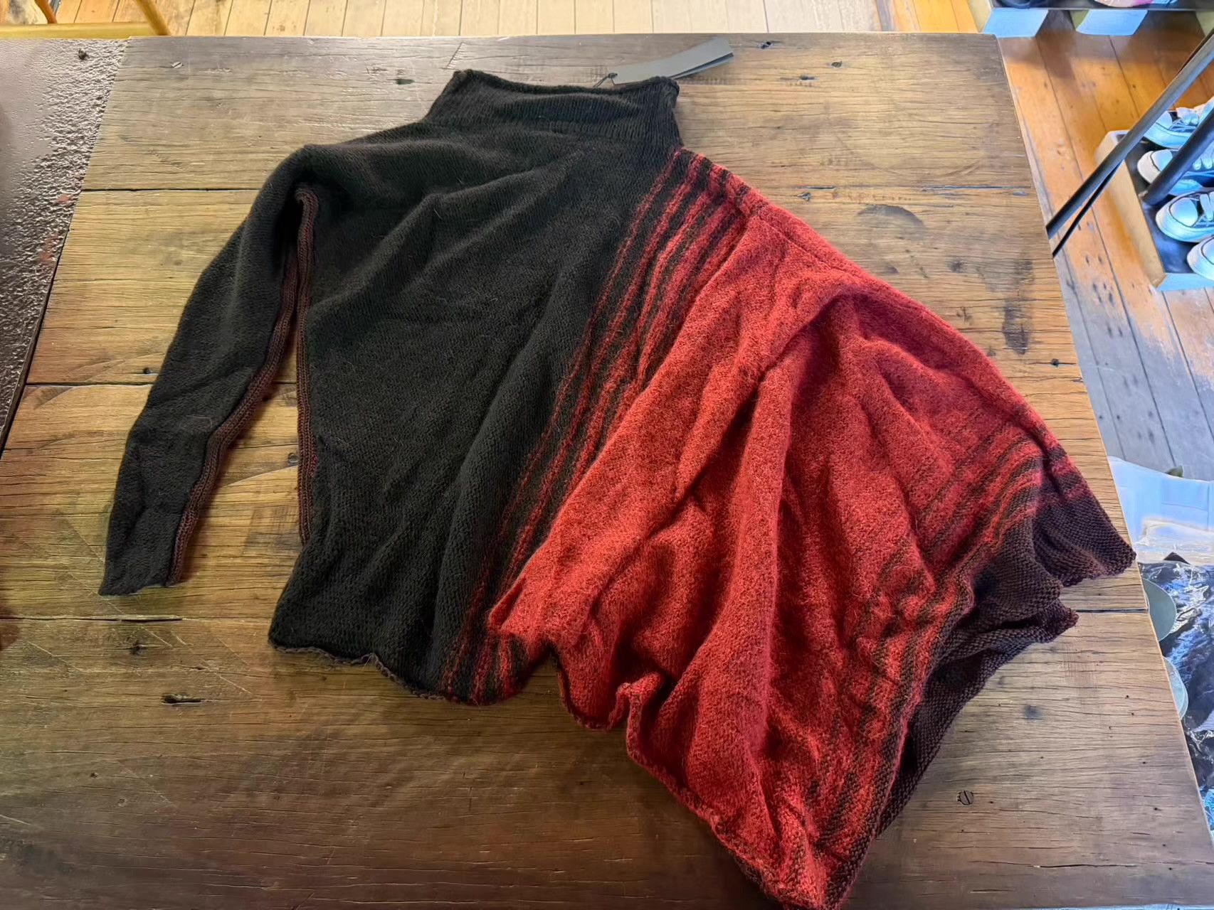 Masnada Masnada 15FW women’s red‑black irregular knit sweater Ｑ25 Size S / US 4 / IT 40 - 2 Thumbnail