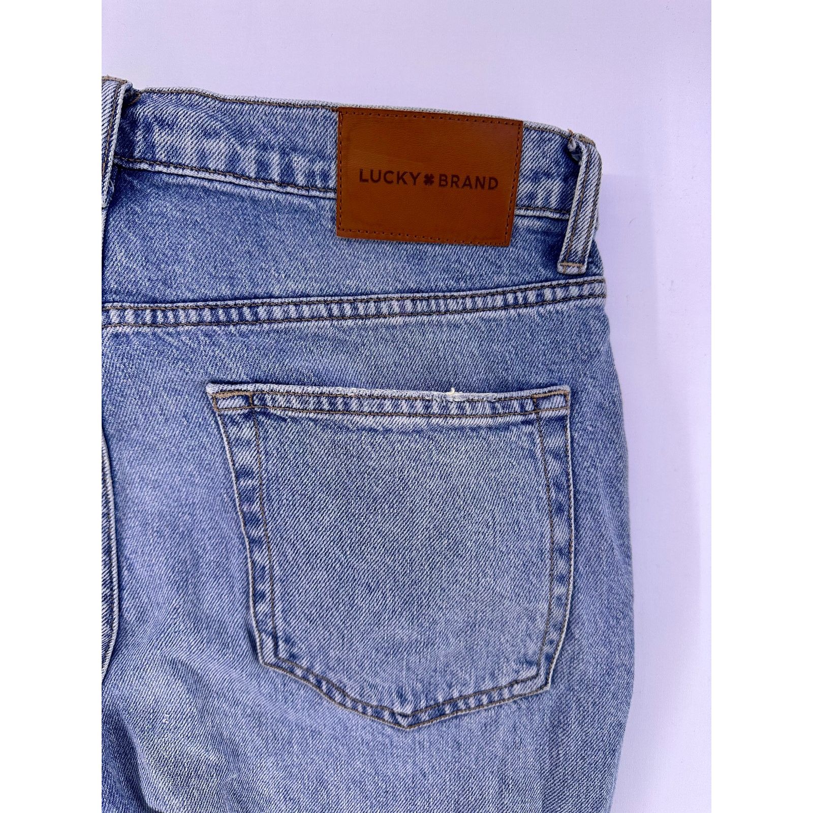 Lucky Brand Vintage Ripped Lucky Brand Red Tag Size 6/28R Relaxed fit Size 28" / US 6 / IT 42 - 10 Thumbnail