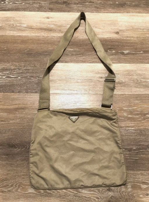 Vintage prada crossbody bag sales