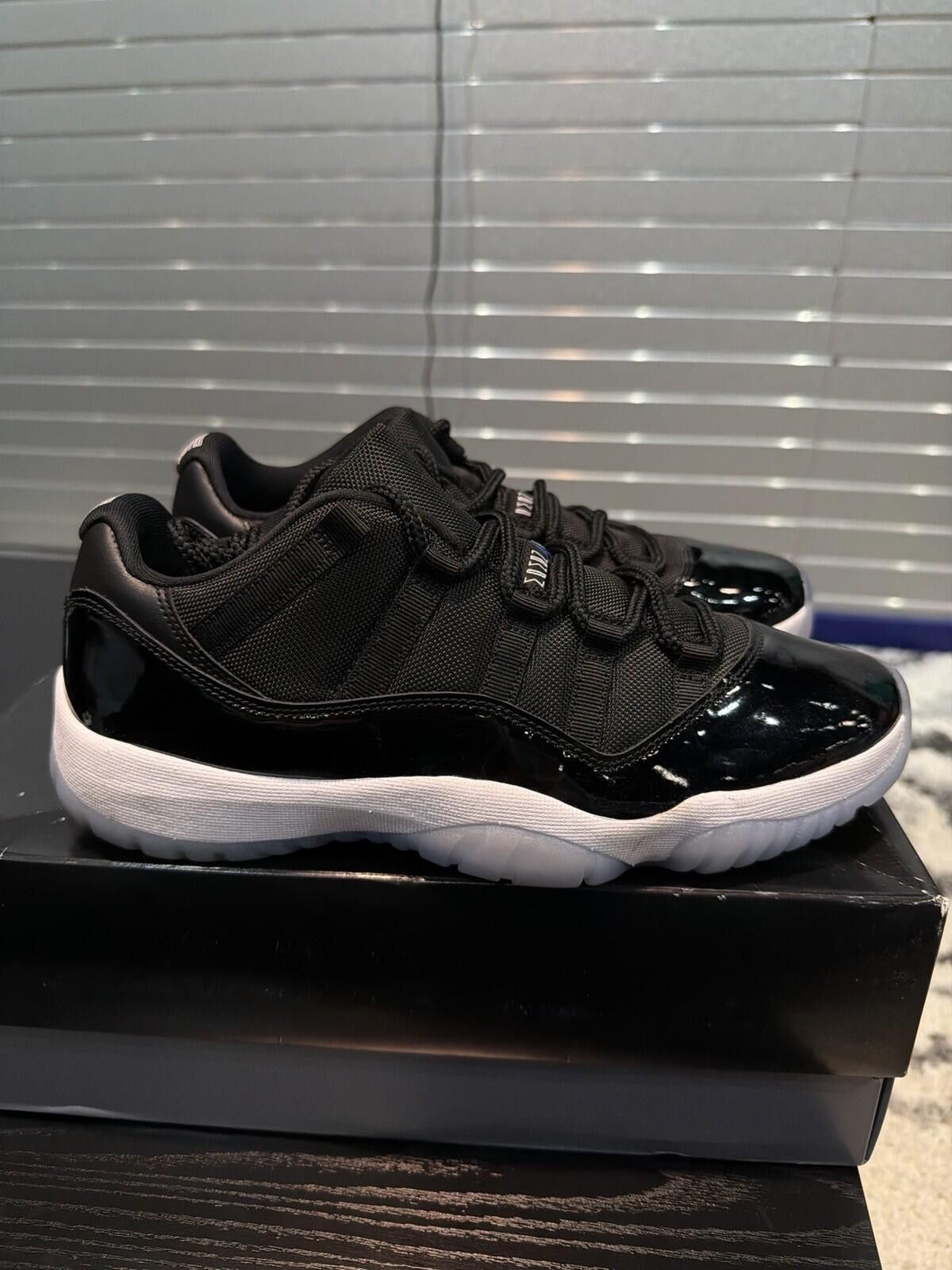 Jordan Brand Nike Air Jordan 11 Retro Low Space Jam Black Royal Size 10.5 Size US 10.5 / EU 43-44 - 3 Thumbnail