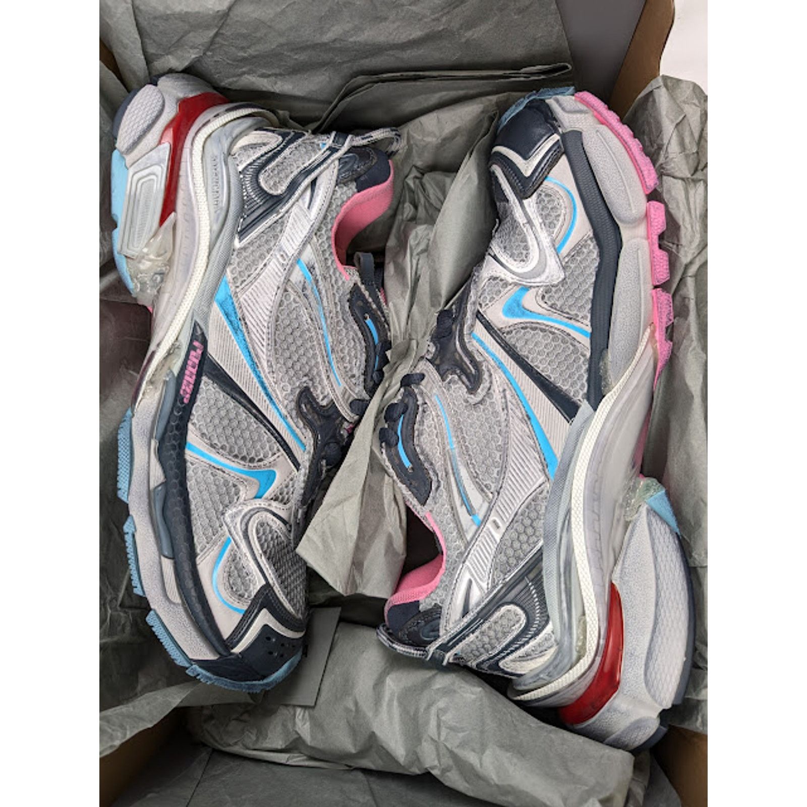 Balenciaga o1rshd1 Runner 2 Mesh/Pu/W Sneakers in Grey/Blue/Pink/Red Size US 10 / EU 43 - 7 Thumbnail