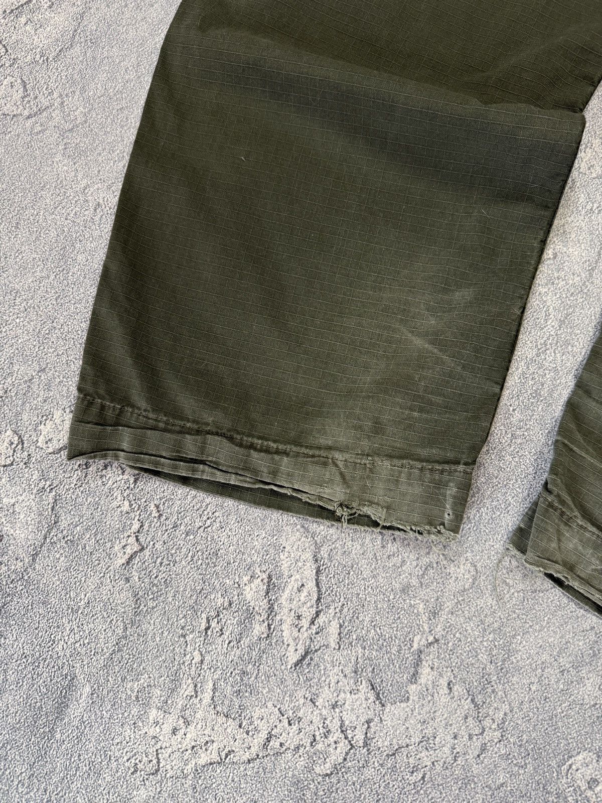 Carhartt Y2K Crazy Carhartt Distress Cargo Pants Size US 32 / EU 48 - 14 Thumbnail