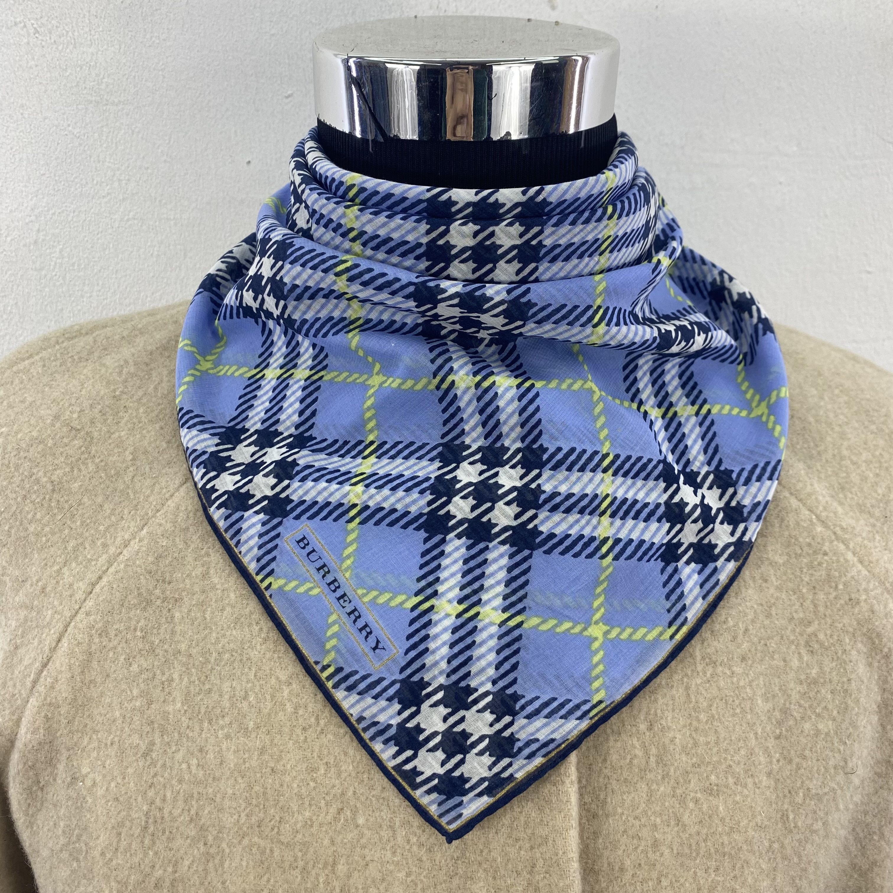 Burberry Vintage Burberry Handkerchief Neckerchief Bandana H028P Size ONE SIZE - 2 Thumbnail