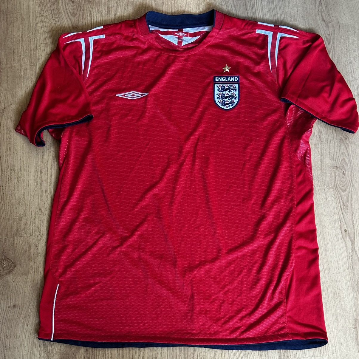 Umbro ENGLAND 2004 2005 AWAY FOOTBALL SHIRT SOCCER JERSEY UMBRO Size US XL / EU 56 / 4 - 1 Thumbnail