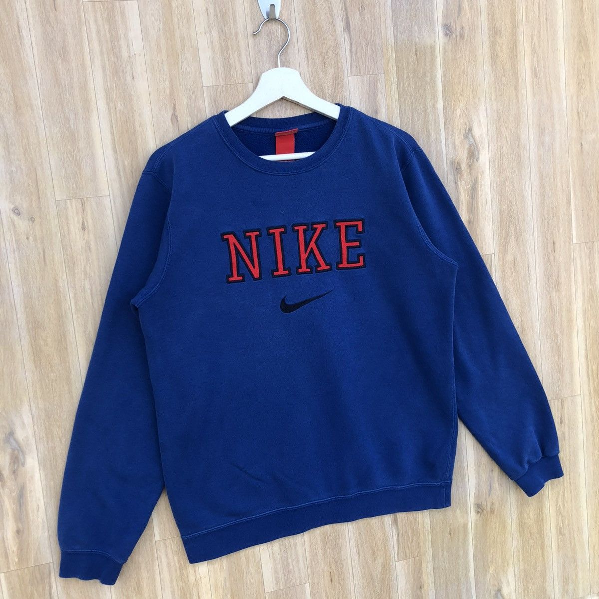 Nike Vintage Nike Crewneck Sweatshirt Size US M / EU 48-50 / 2 - 2 Thumbnail