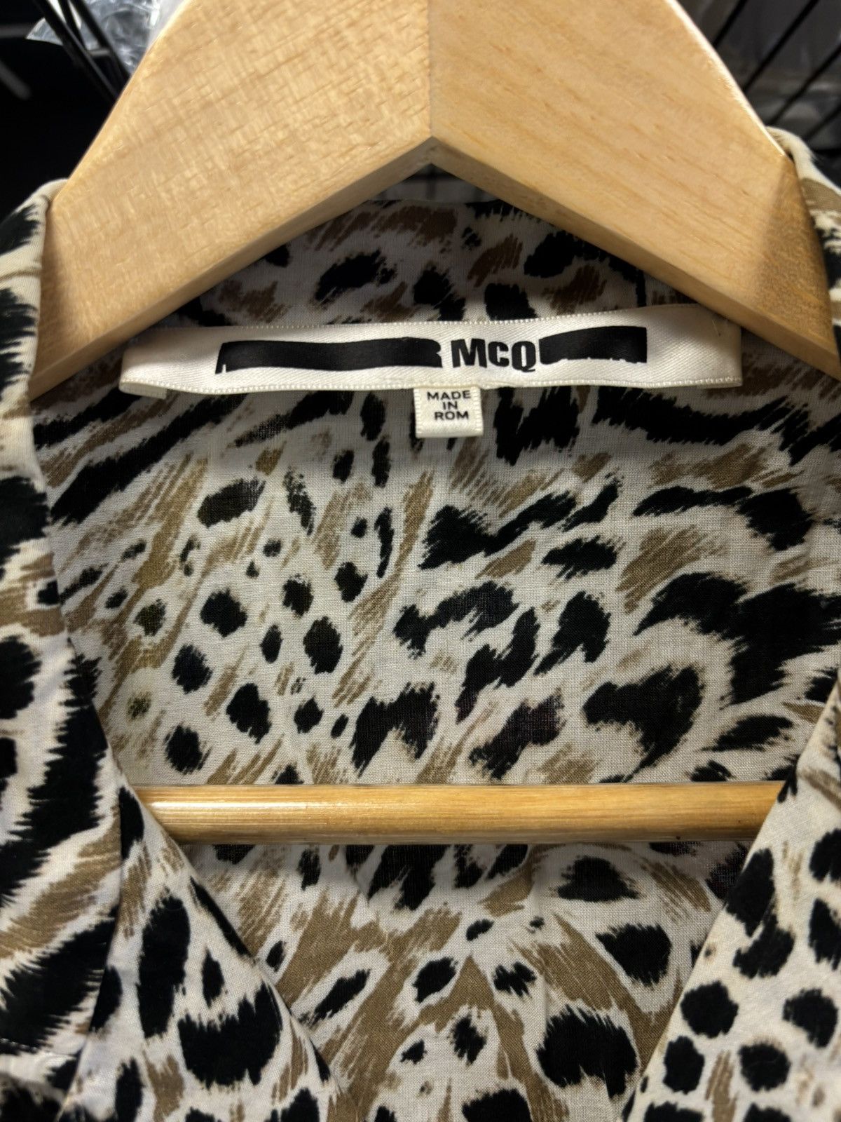 McQ Alexander McQueen McQ Alexander Mcqueen leopard print button up shirt Size US M / EU 48-50 / 2 - 3 Thumbnail