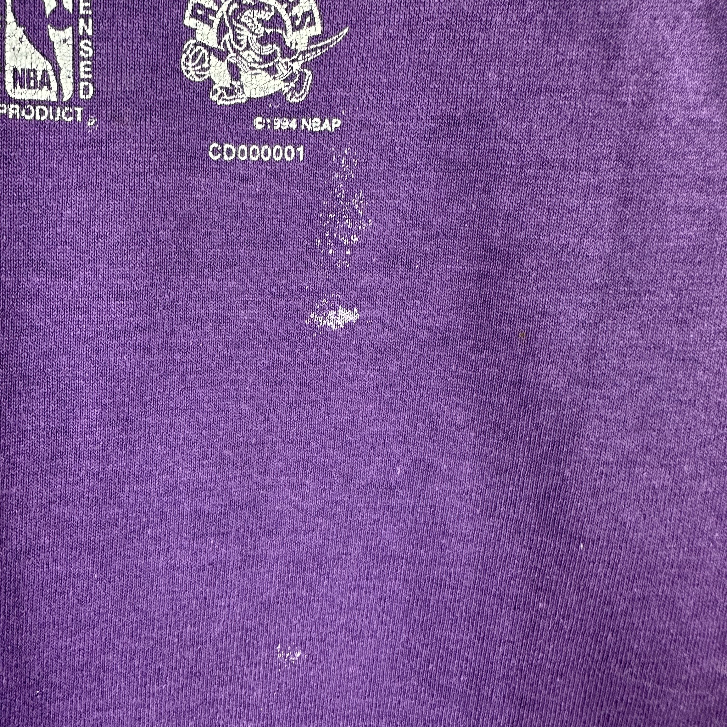 Vintage Vintage 1994 Toronto Raptors Basketball NBA T-shirt Size US L / EU 52-54 / 3 - 10 Thumbnail